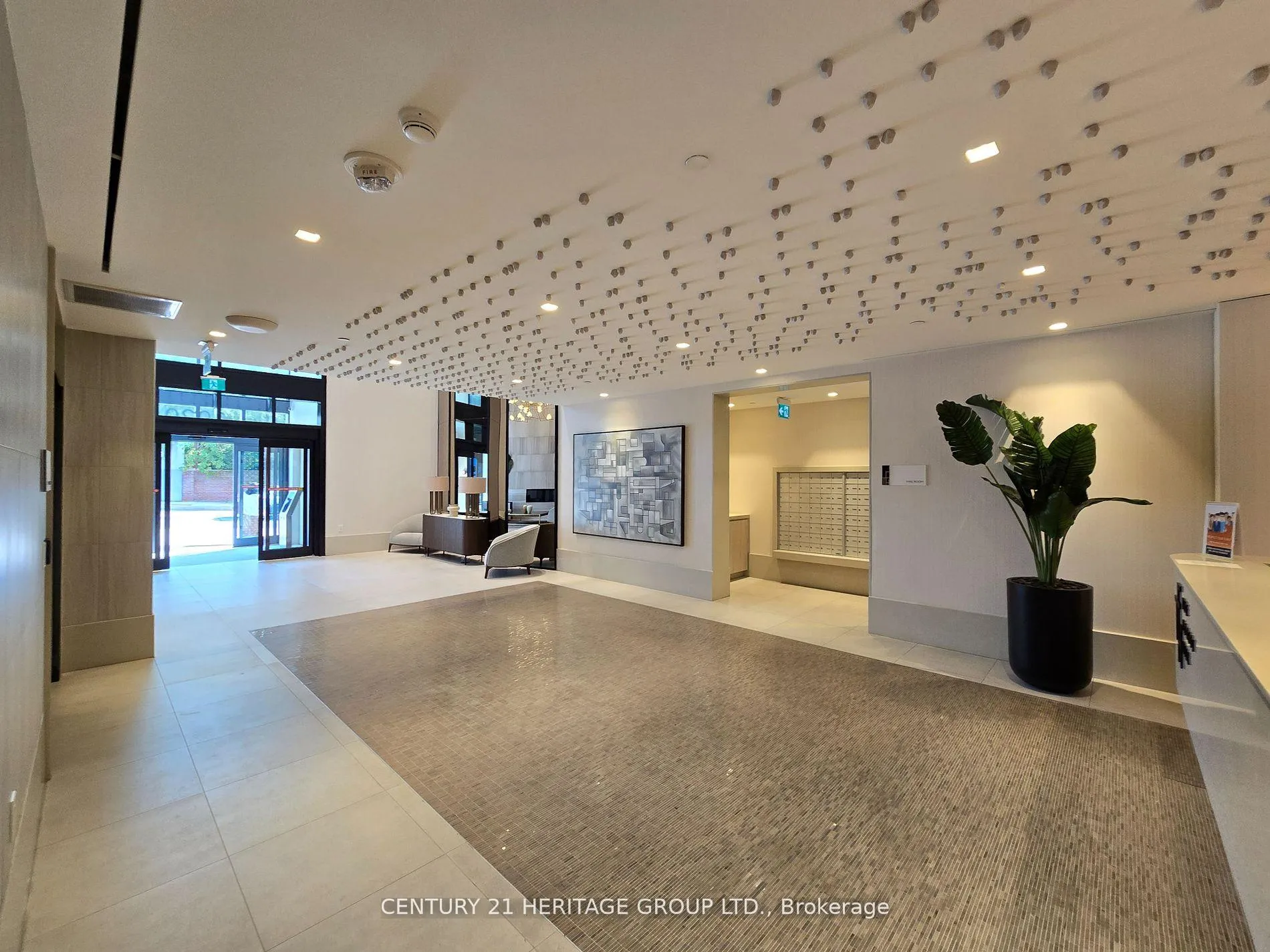 Photo 4 of Unit 1805, 2020 Bathurst Street, Toronto, Humewood-Cedarvale — HOMEH