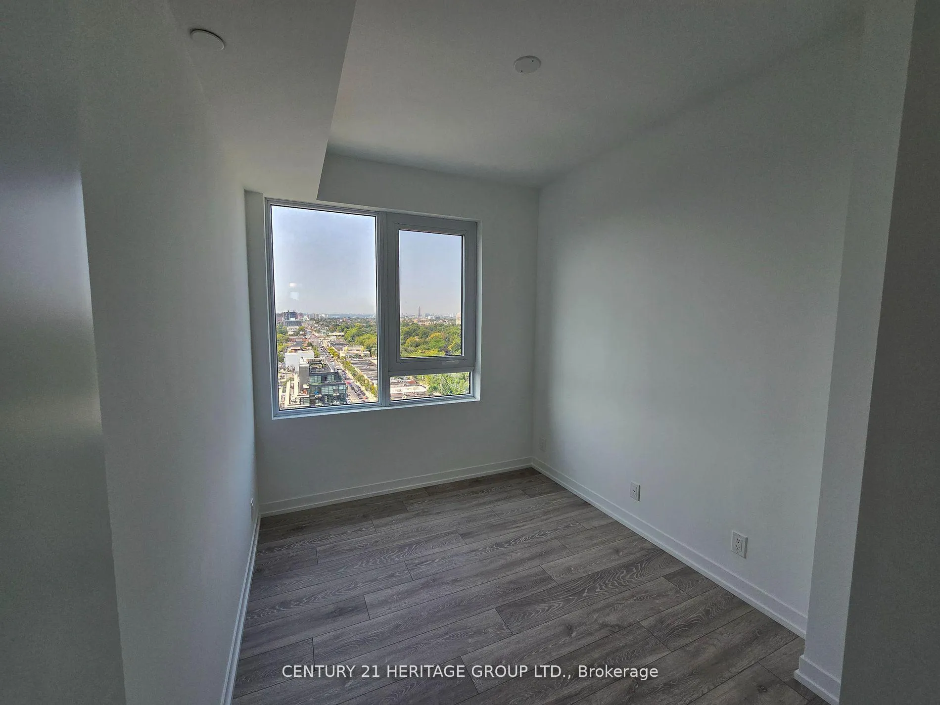 Photo 33 of Unit 1805, 2020 Bathurst Street, Toronto, Humewood-Cedarvale — HOMEH