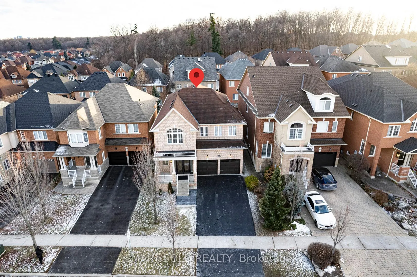 Photo 3 of 193 Autumn Hill Boulevard, Vaughan, Patterson — HOMEH