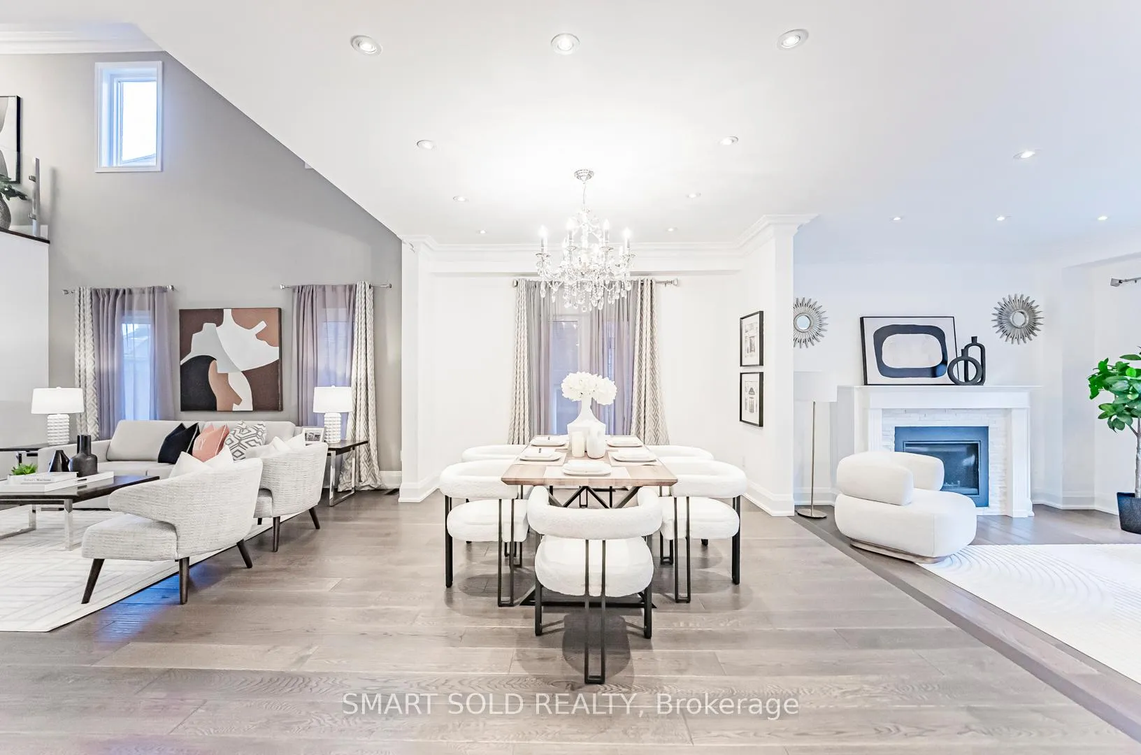 Photo 13 of 193 Autumn Hill Boulevard, Vaughan, Patterson — HOMEH