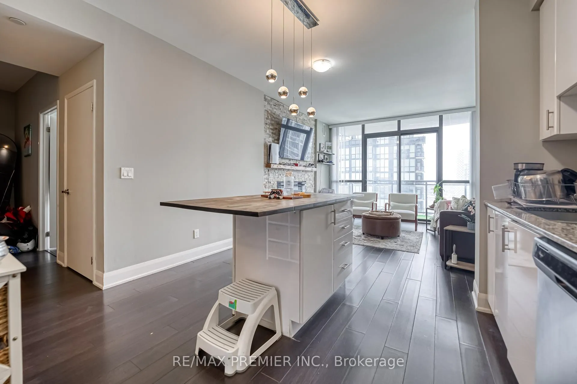 Photo 16 of Unit 3304, 2900 Highway 7, Vaughan, Concord — HOMEH