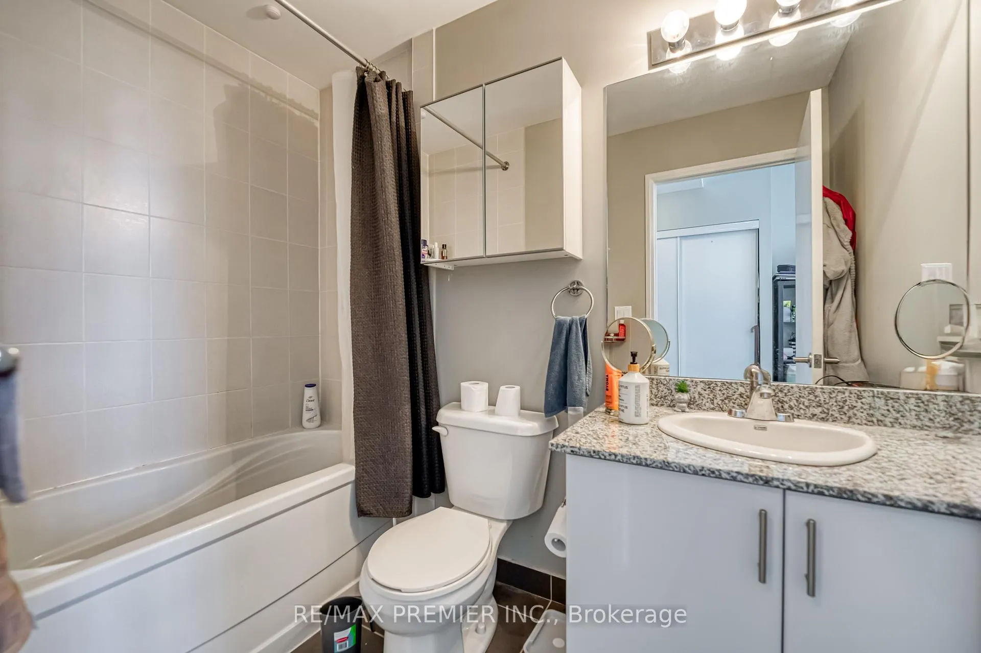 Photo 22 of Unit 3304, 2900 Highway 7, Vaughan, Concord — HOMEH