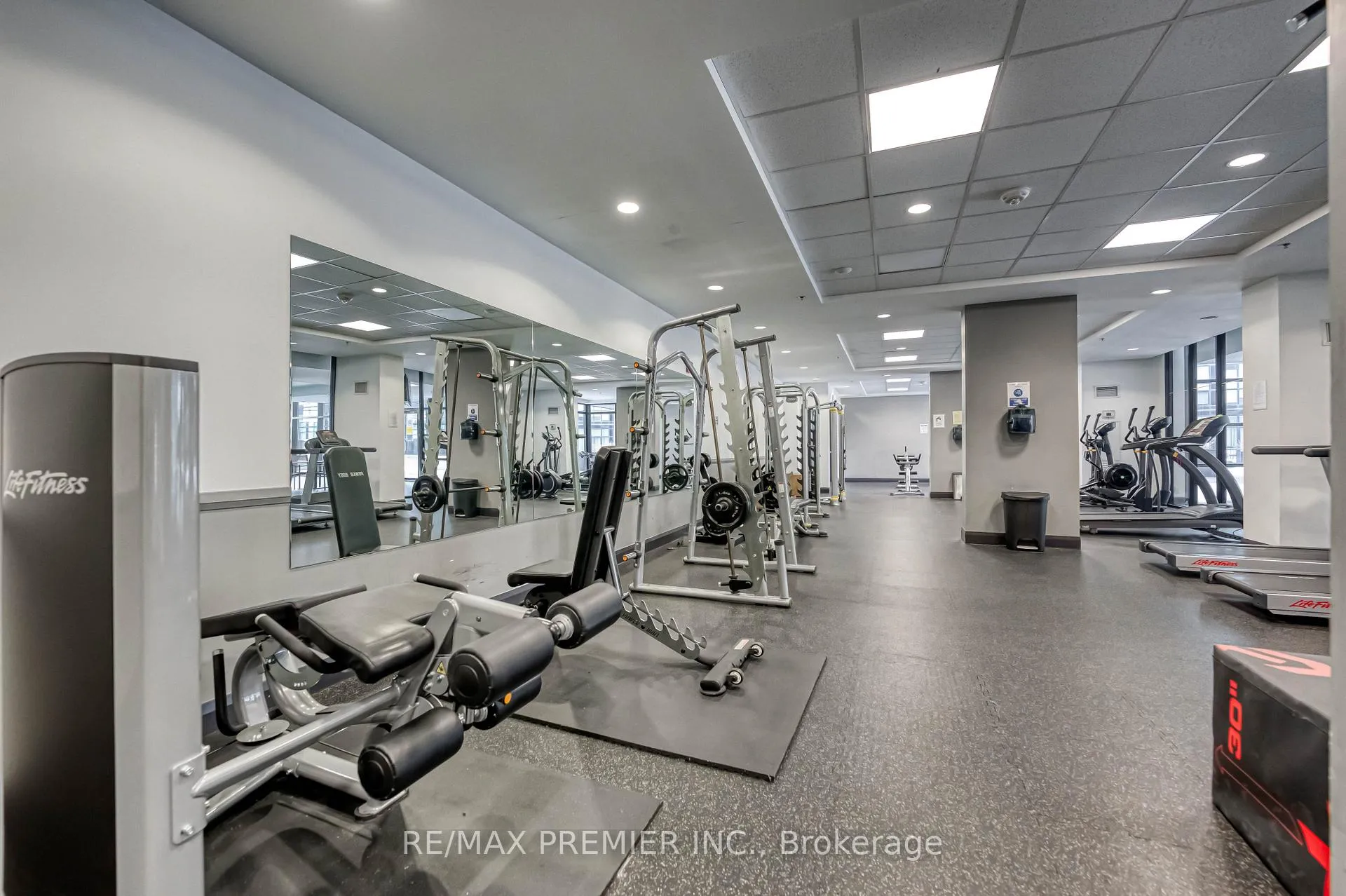 Photo 27 of Unit 3304, 2900 Highway 7, Vaughan, Concord — HOMEH
