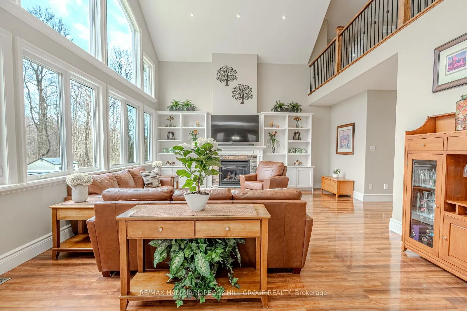 Photo 10 of 2 Sumach Court, Wasaga Beach — HOMEH