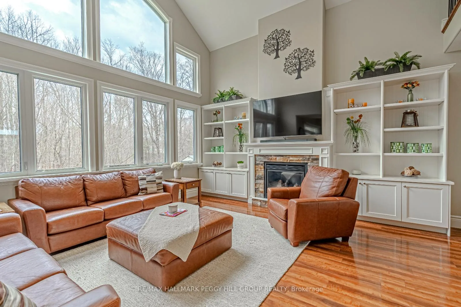 Photo 11 of 2 Sumach Court, Wasaga Beach — HOMEH