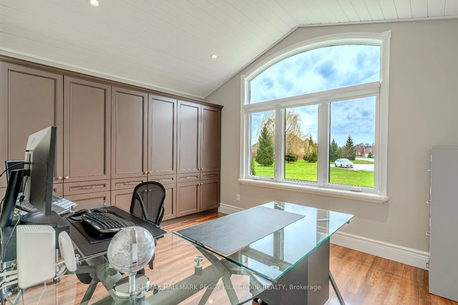 Photo 14 of 2 Sumach Court, Wasaga Beach — HOMEH