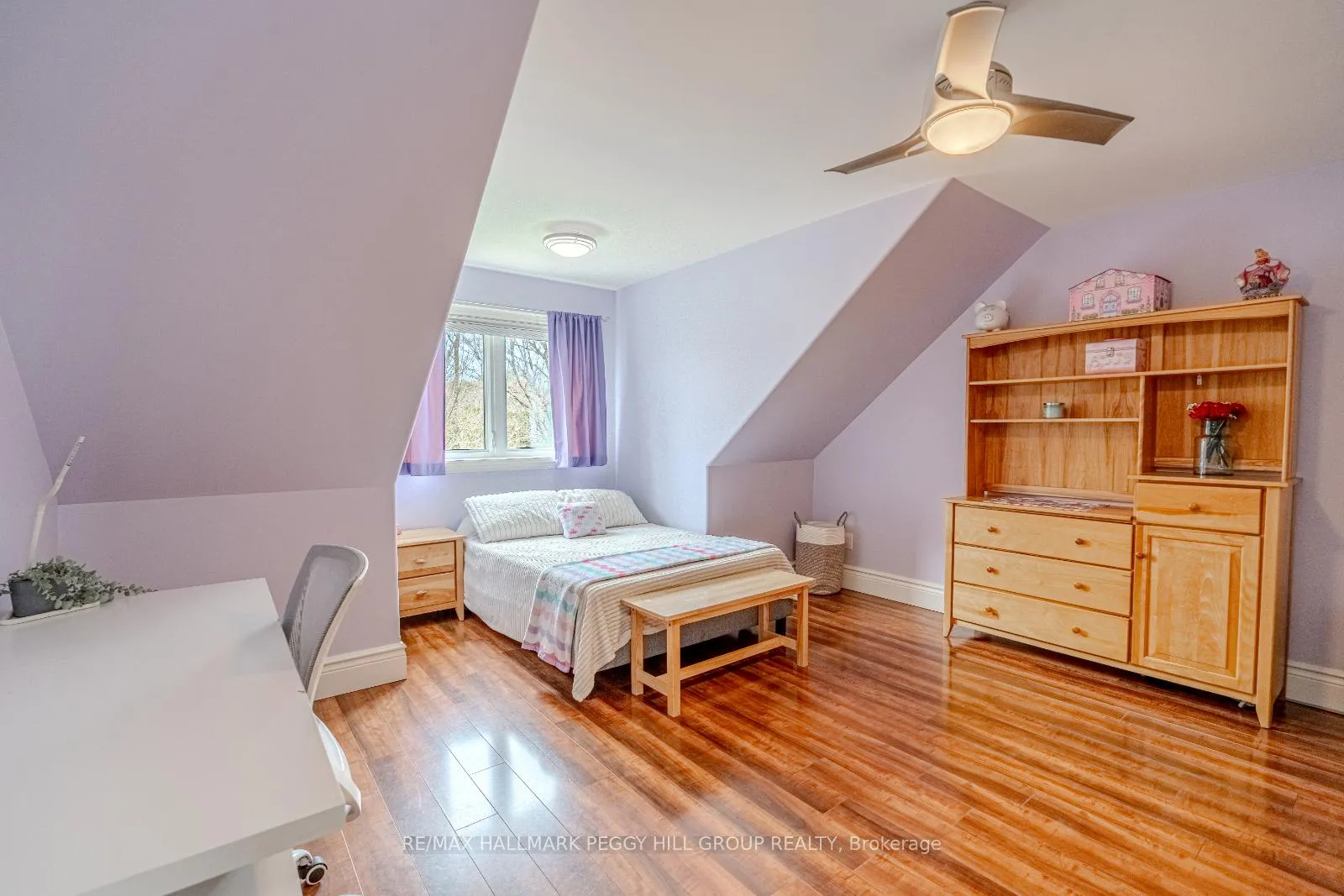 Photo 16 of 2 Sumach Court, Wasaga Beach — HOMEH