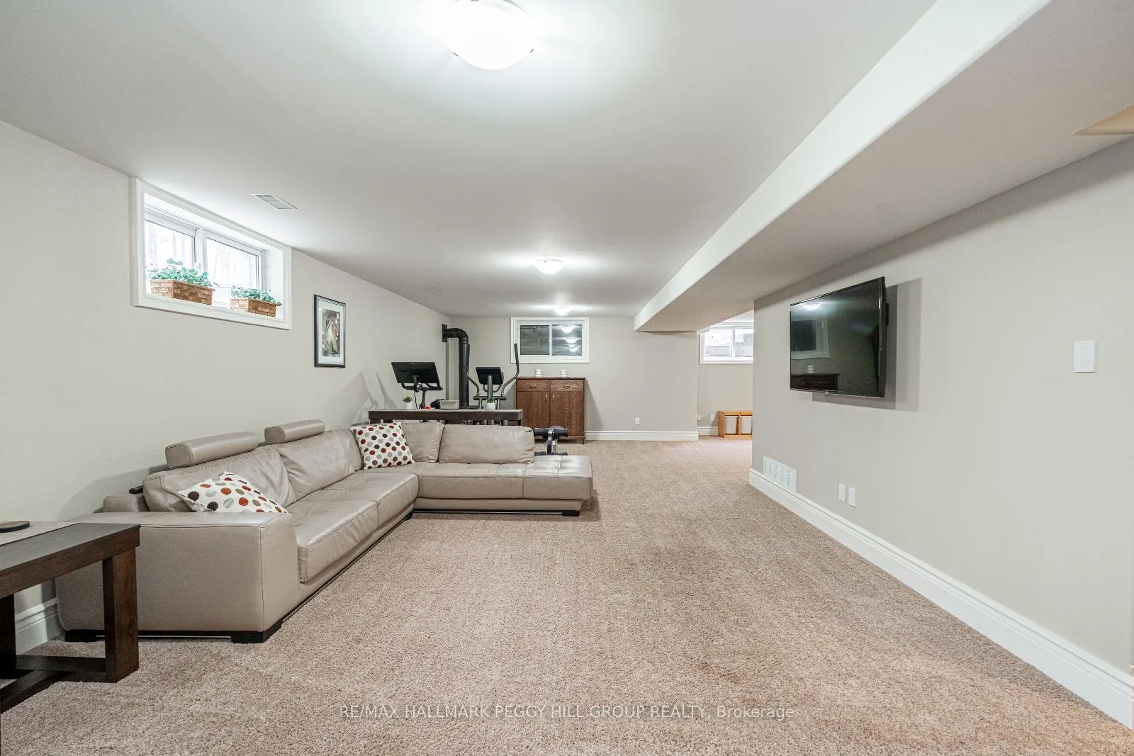 Photo 21 of 2 Sumach Court, Wasaga Beach — HOMEH