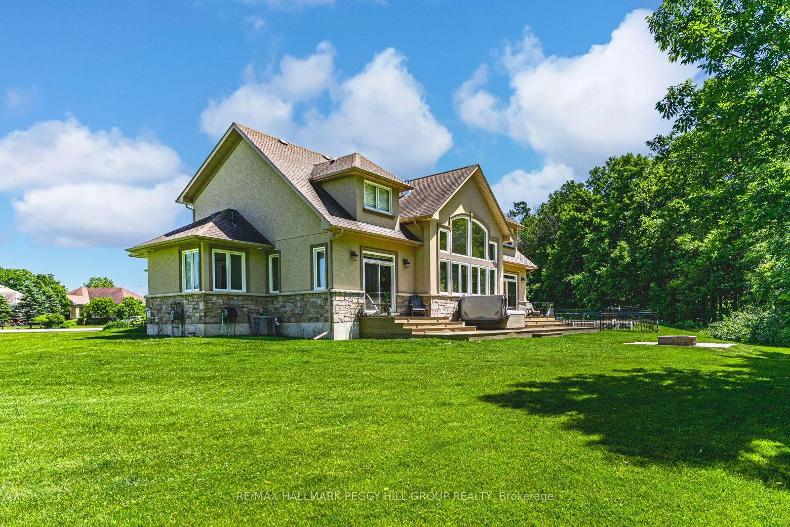 Photo 29 of 2 Sumach Court, Wasaga Beach — HOMEH