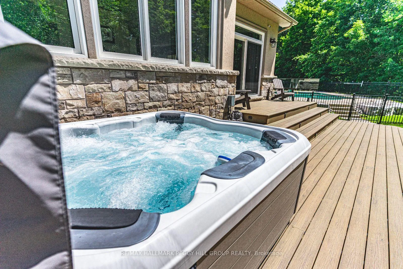 Photo 33 of 2 Sumach Court, Wasaga Beach — HOMEH