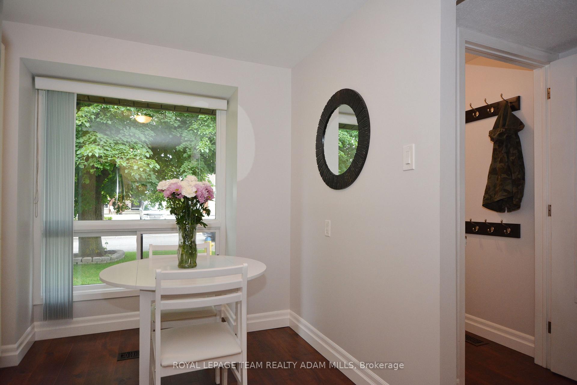 Photo 6 of 12 Aldgate Crescent, Ottawa, Barrhaven - Pheasant Run — HOMEH