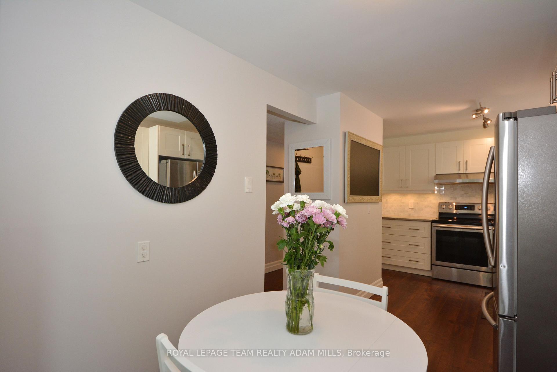 Photo 8 of 12 Aldgate Crescent, Ottawa, Barrhaven - Pheasant Run — HOMEH