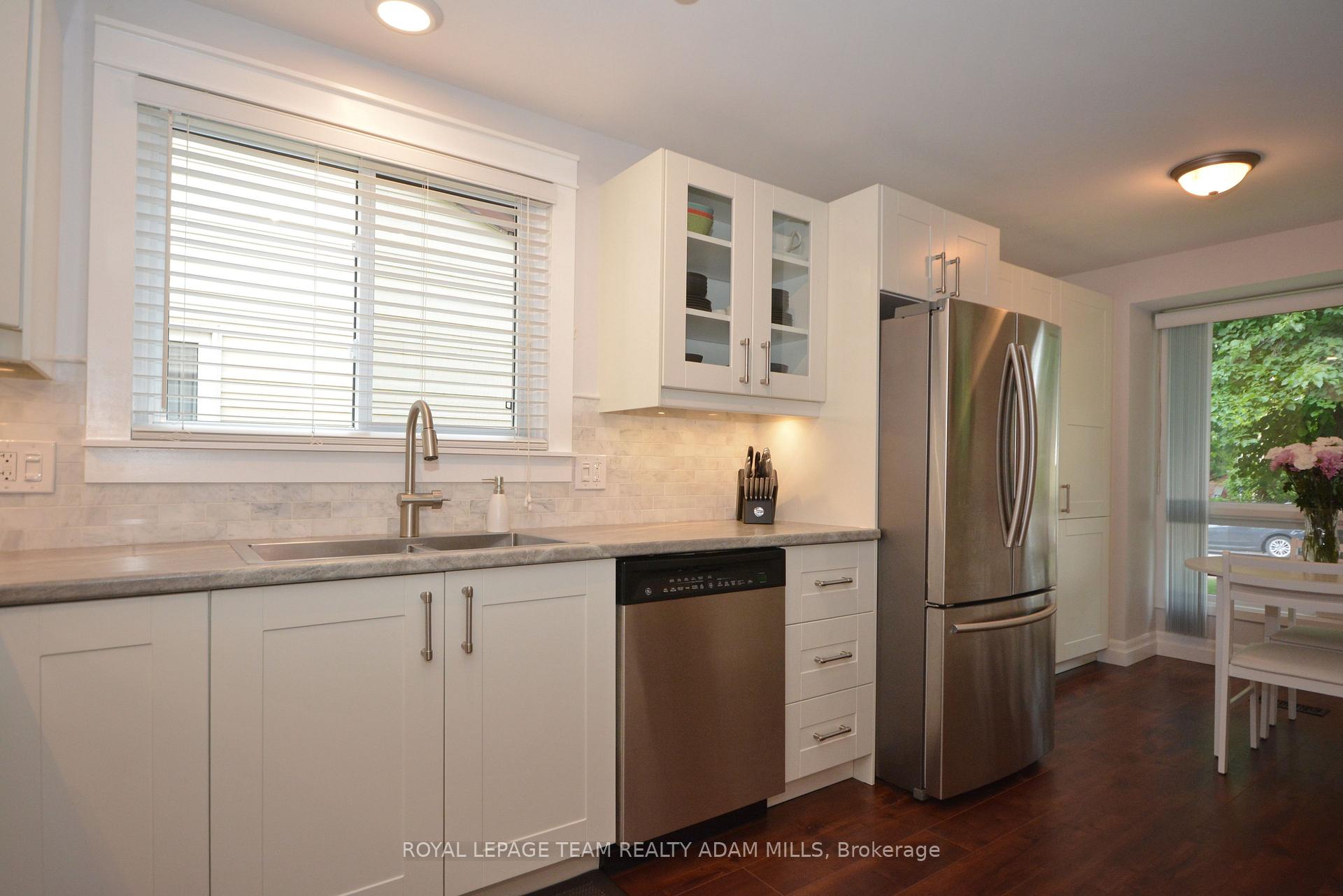 Photo 13 of 12 Aldgate Crescent, Ottawa, Barrhaven - Pheasant Run — HOMEH