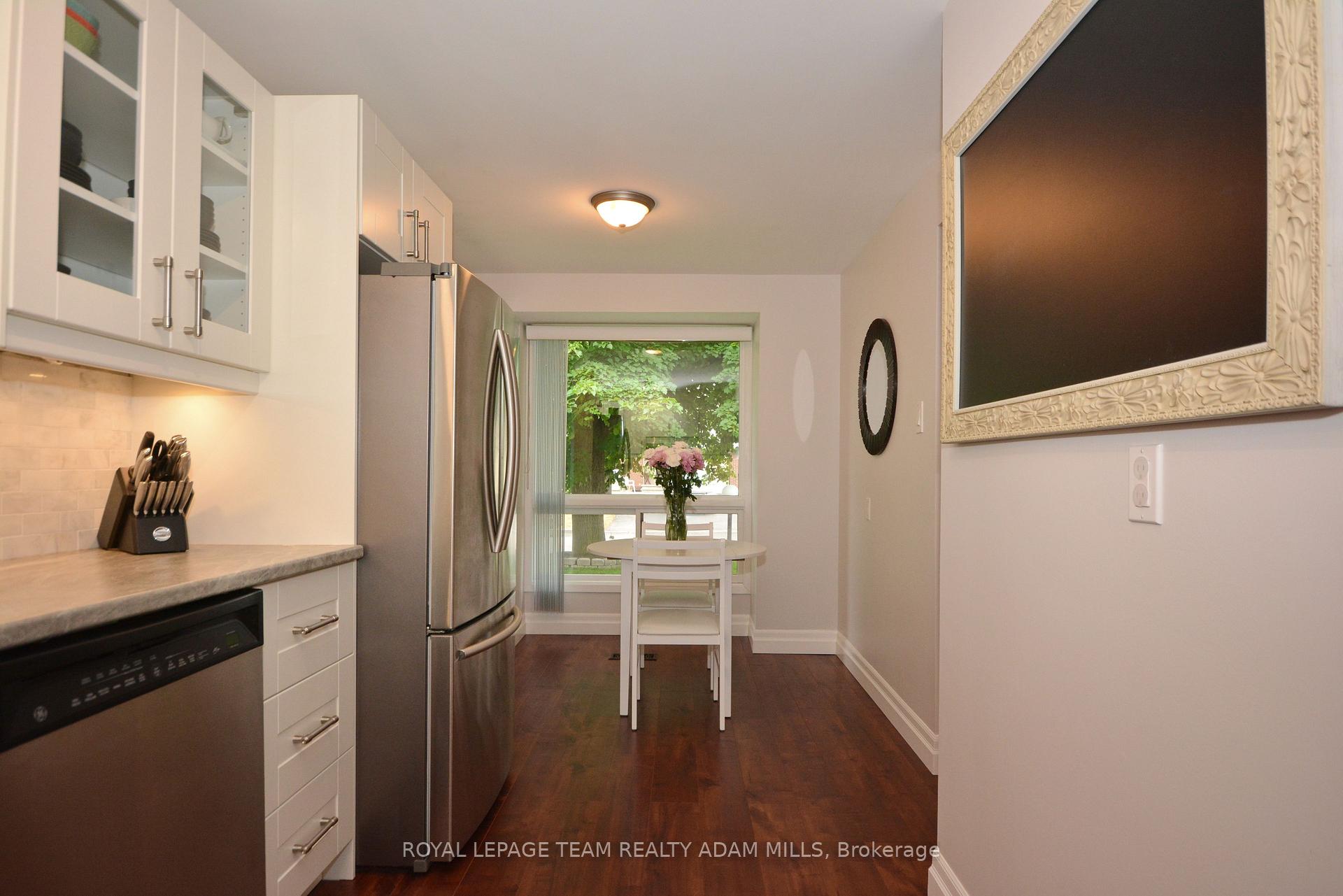 Photo 14 of 12 Aldgate Crescent, Ottawa, Barrhaven - Pheasant Run — HOMEH
