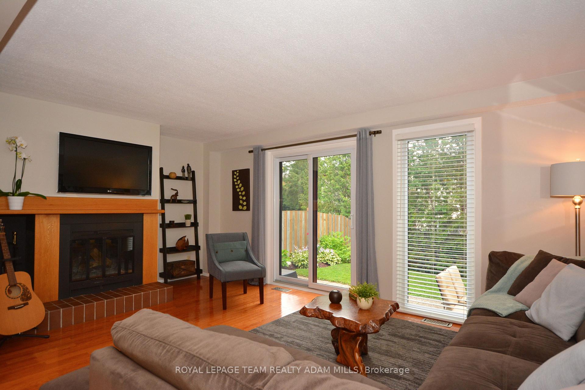 Photo 18 of 12 Aldgate Crescent, Ottawa, Barrhaven - Pheasant Run — HOMEH