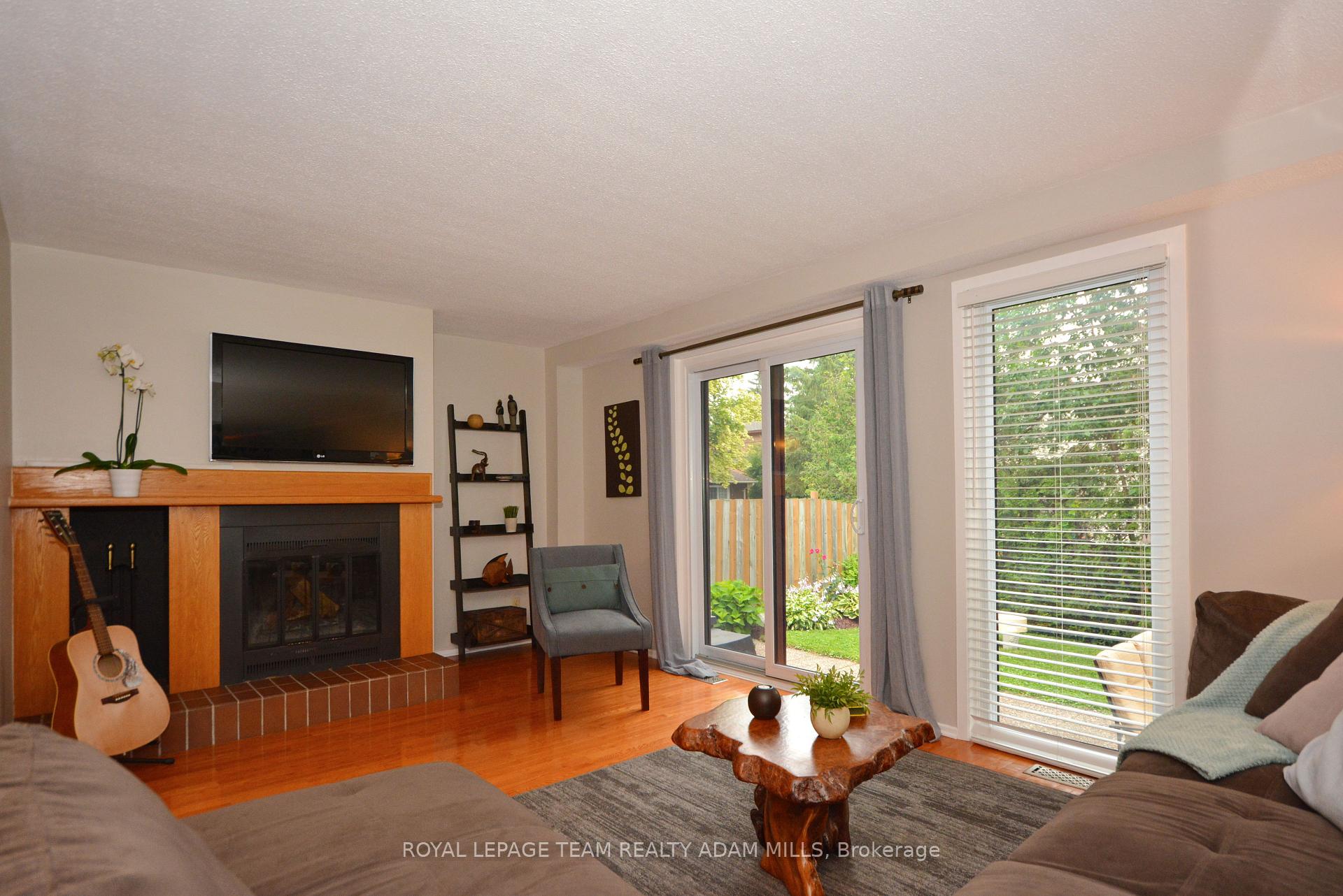 Photo 23 of 12 Aldgate Crescent, Ottawa, Barrhaven - Pheasant Run — HOMEH