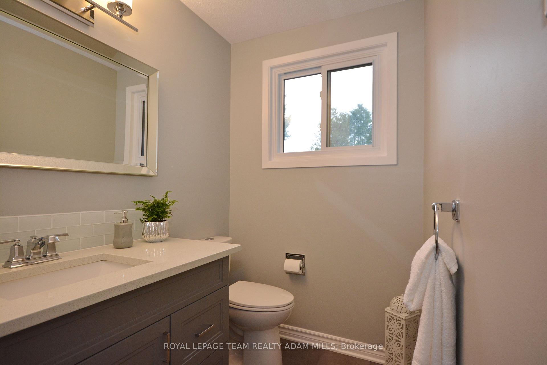 Photo 24 of 12 Aldgate Crescent, Ottawa, Barrhaven - Pheasant Run — HOMEH