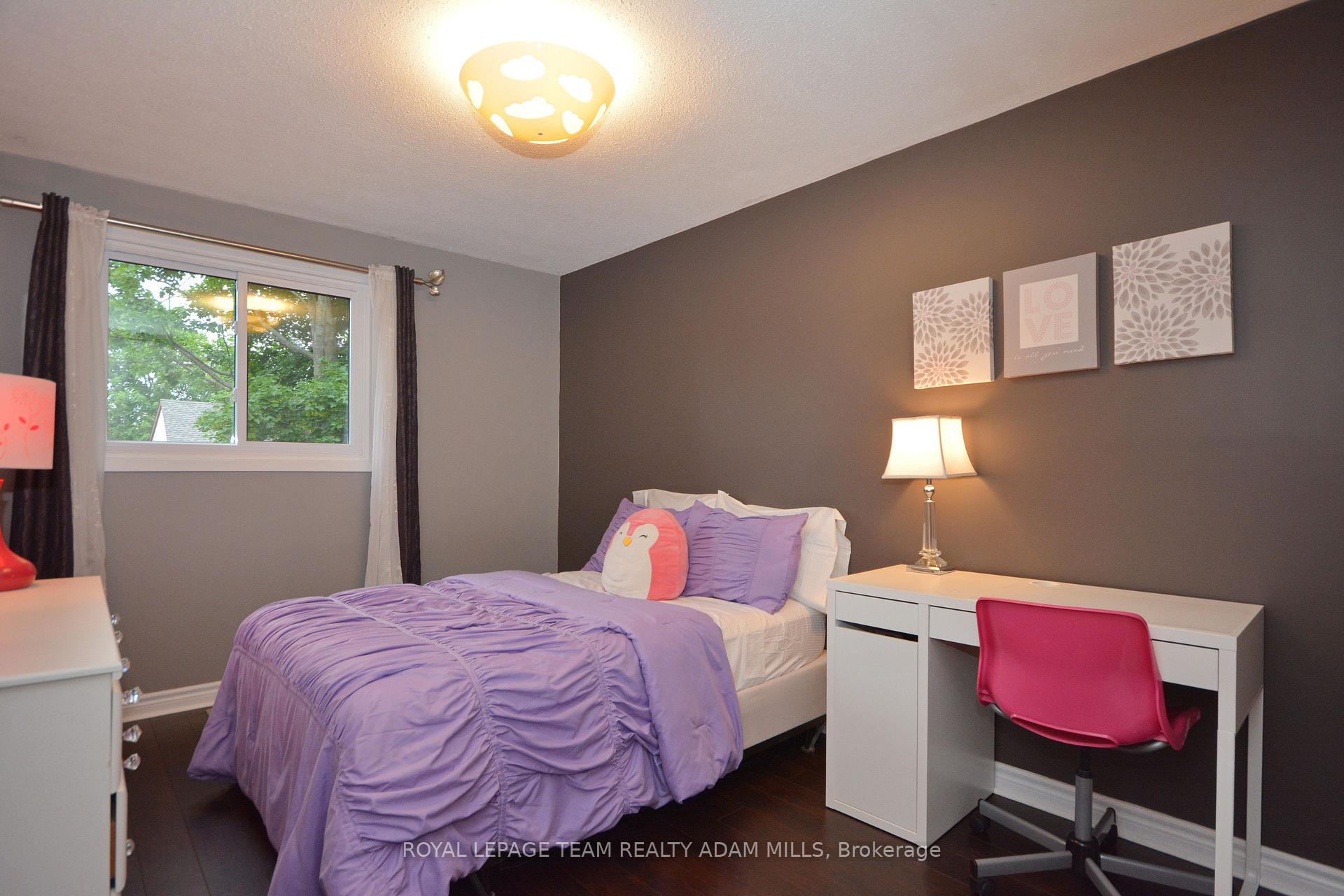 Photo 30 of 12 Aldgate Crescent, Ottawa, Barrhaven - Pheasant Run — HOMEH