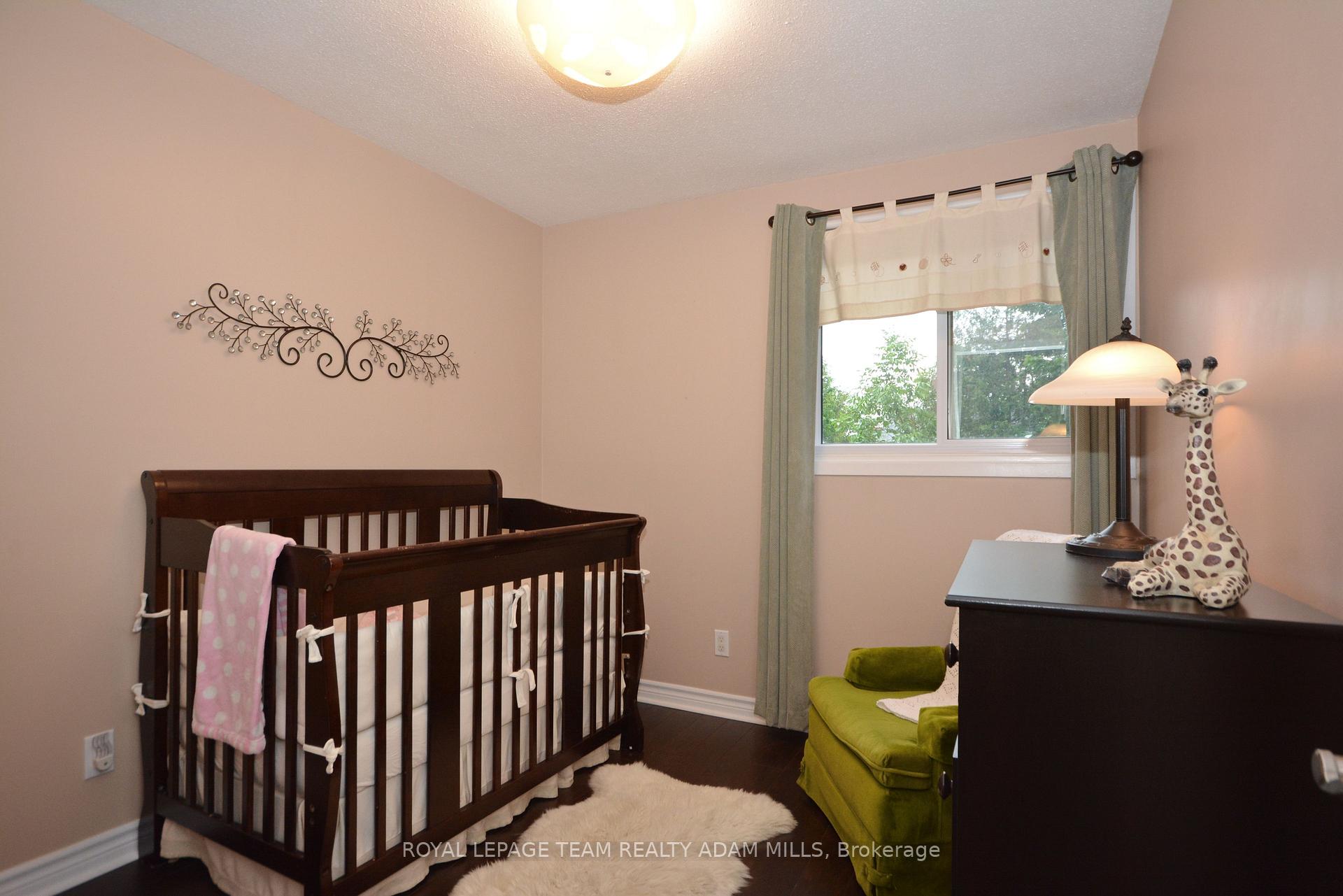 Photo 32 of 12 Aldgate Crescent, Ottawa, Barrhaven - Pheasant Run — HOMEH