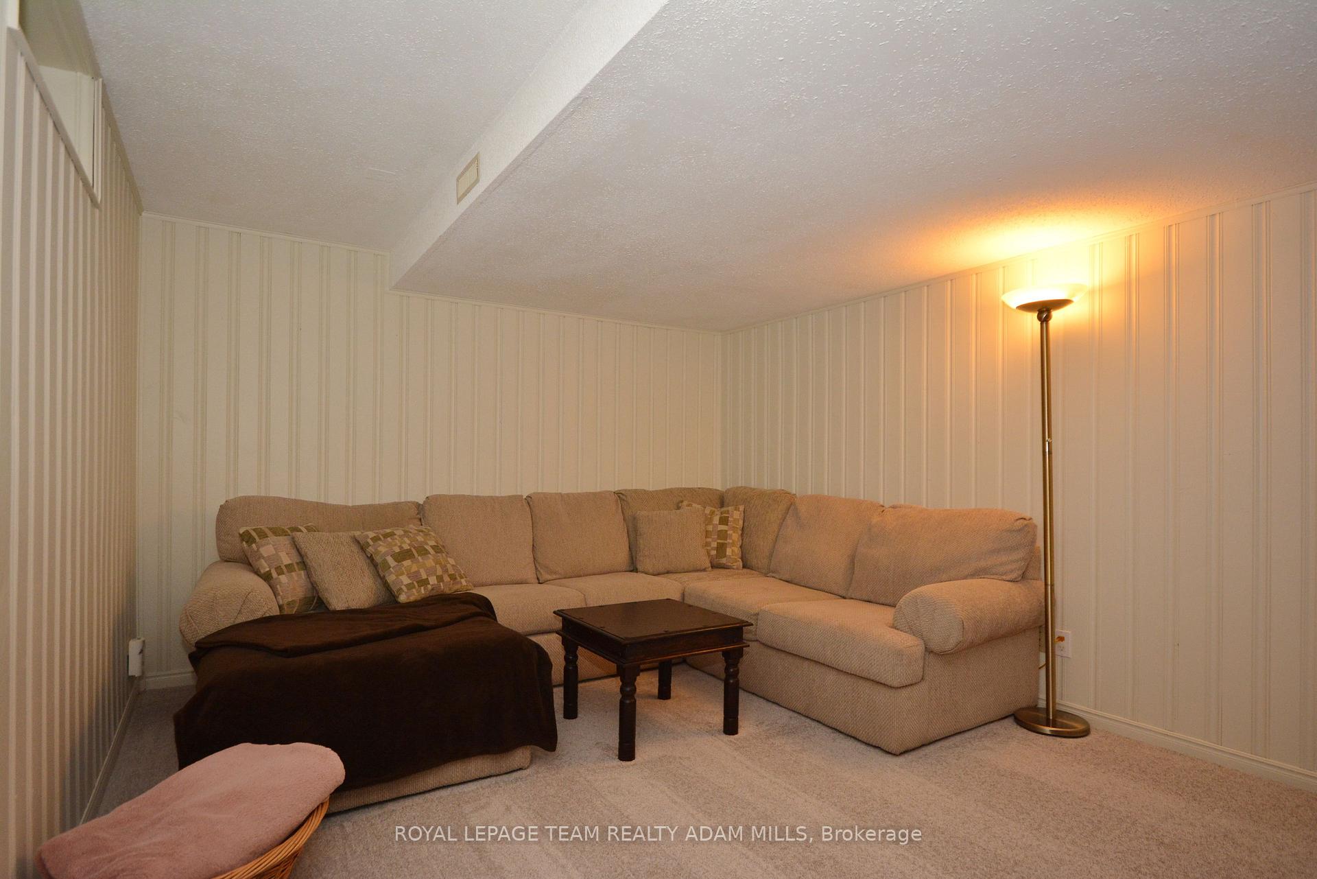 Photo 37 of 12 Aldgate Crescent, Ottawa, Barrhaven - Pheasant Run — HOMEH