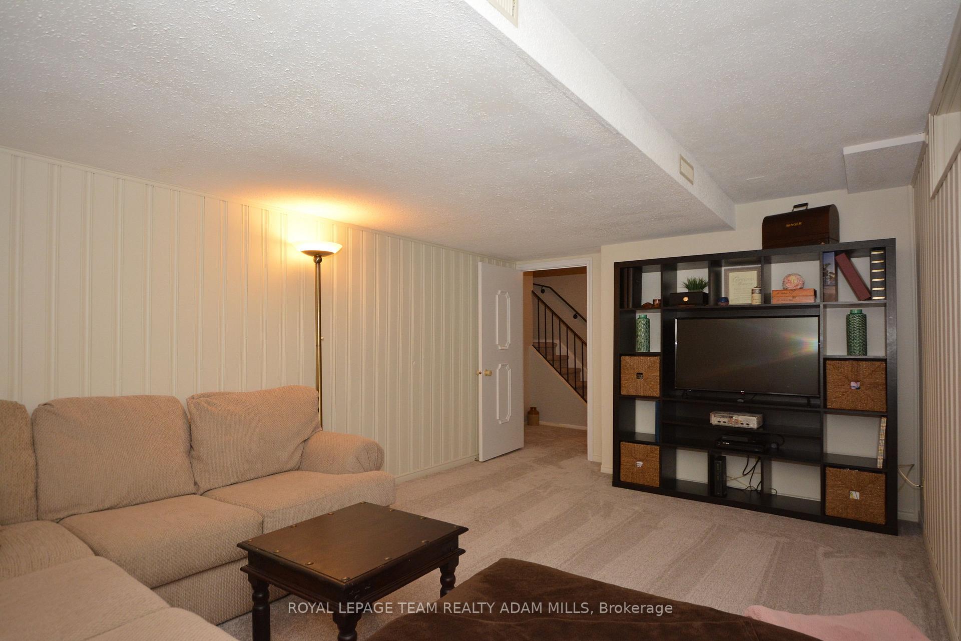 Photo 38 of 12 Aldgate Crescent, Ottawa, Barrhaven - Pheasant Run — HOMEH