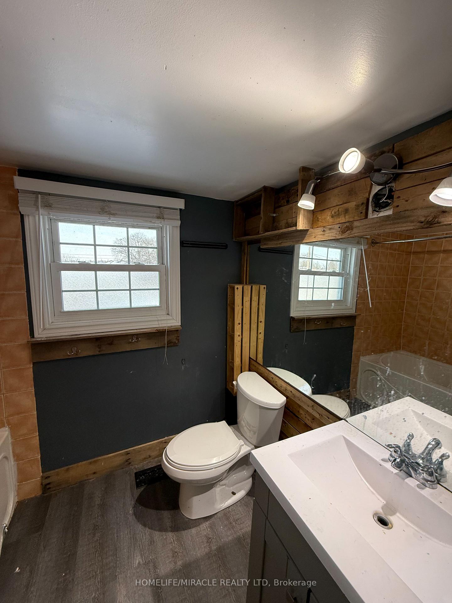 Photo 16 of 6 Beech Street, Ajax, Central — HOMEH