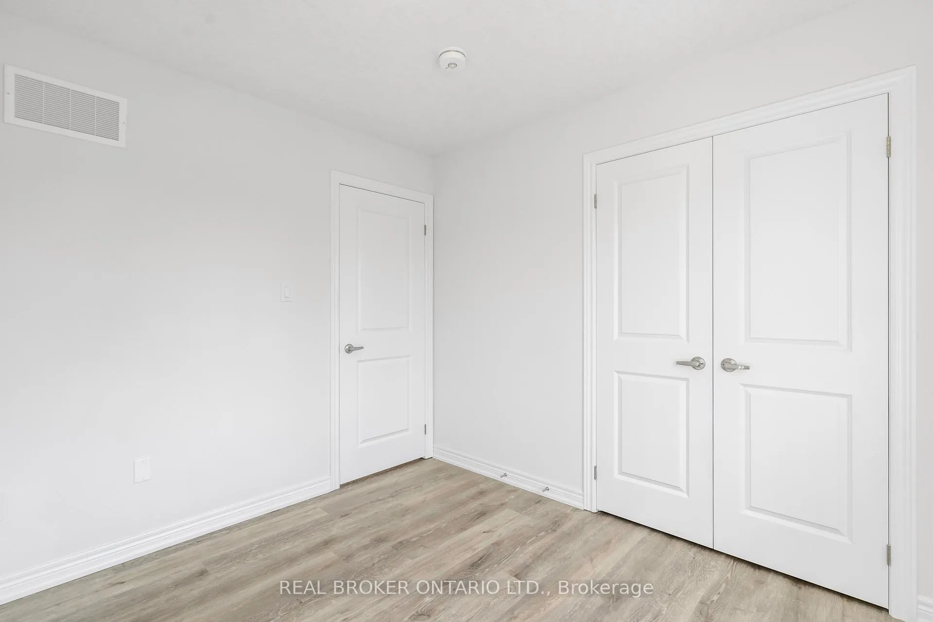 Photo 25 of 78 Dryden Lane, Hamilton, McQuesten — HOMEH