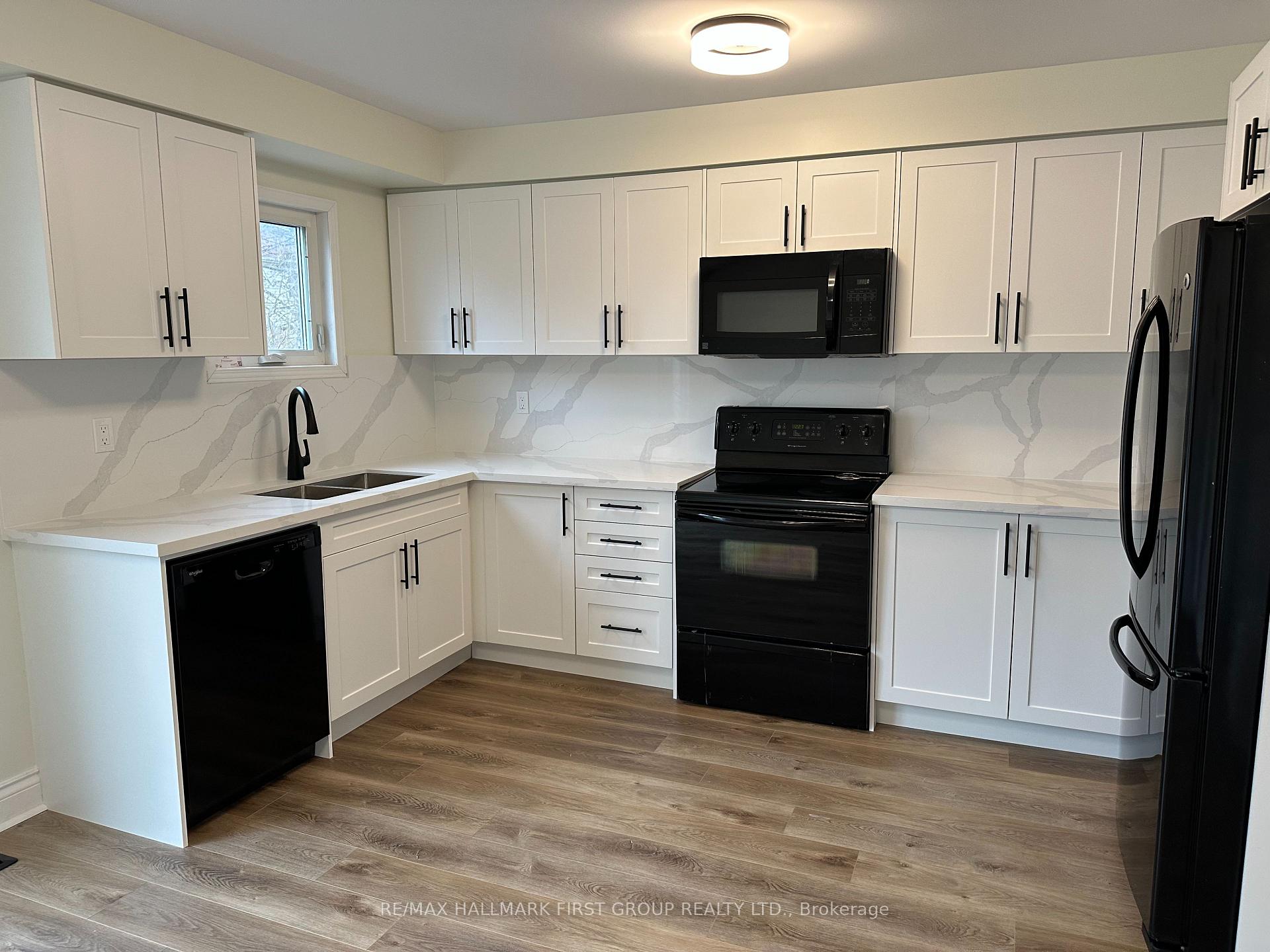 Photo 6 of 53 Strathmanor Drive, Clarington, Bowmanville — HOMEH