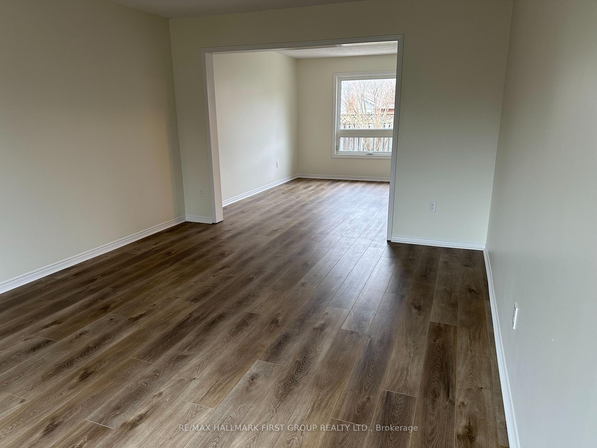 Photo 8 of 53 Strathmanor Drive, Clarington, Bowmanville — HOMEH