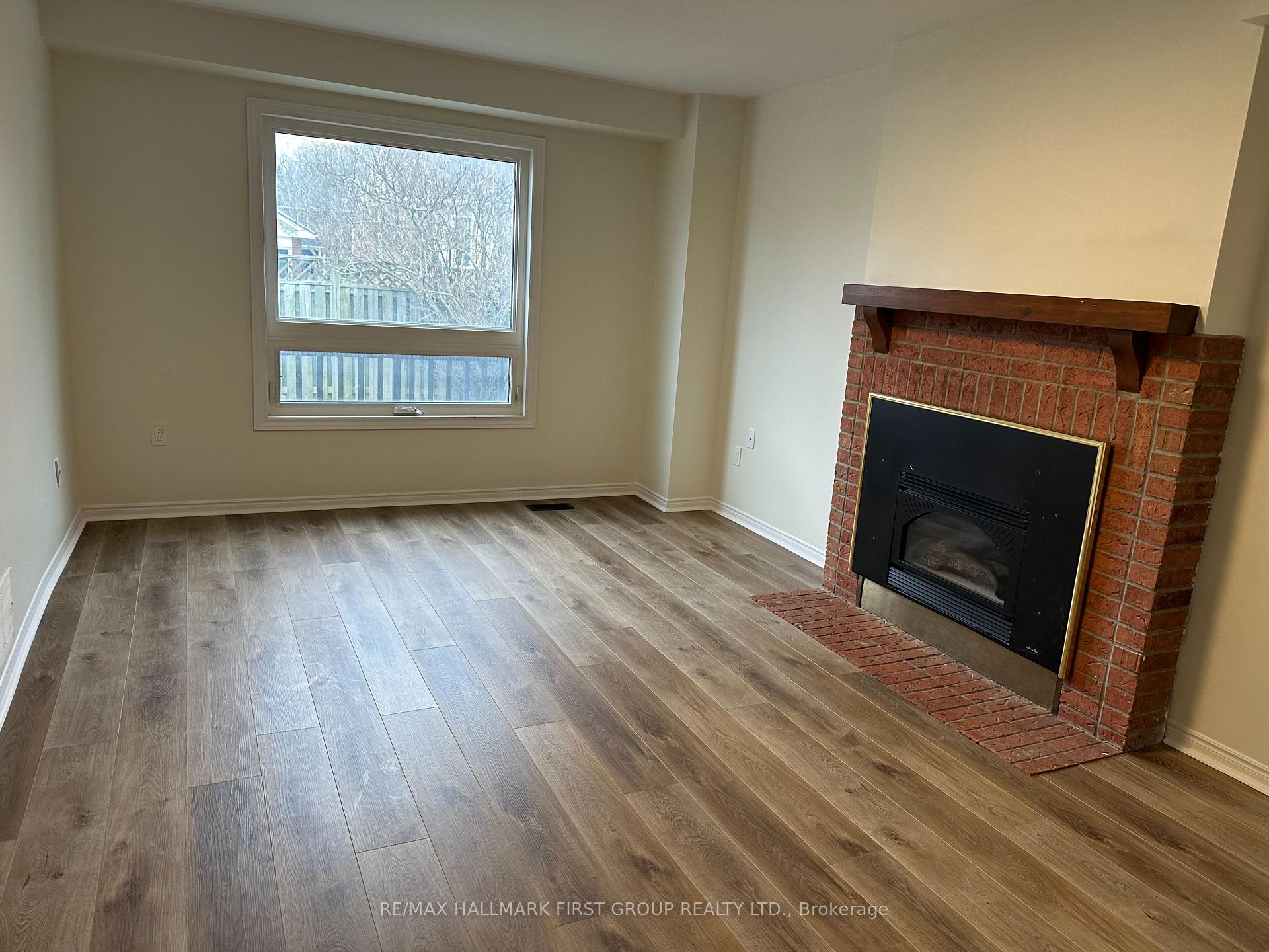 Photo 13 of 53 Strathmanor Drive, Clarington, Bowmanville — HOMEH