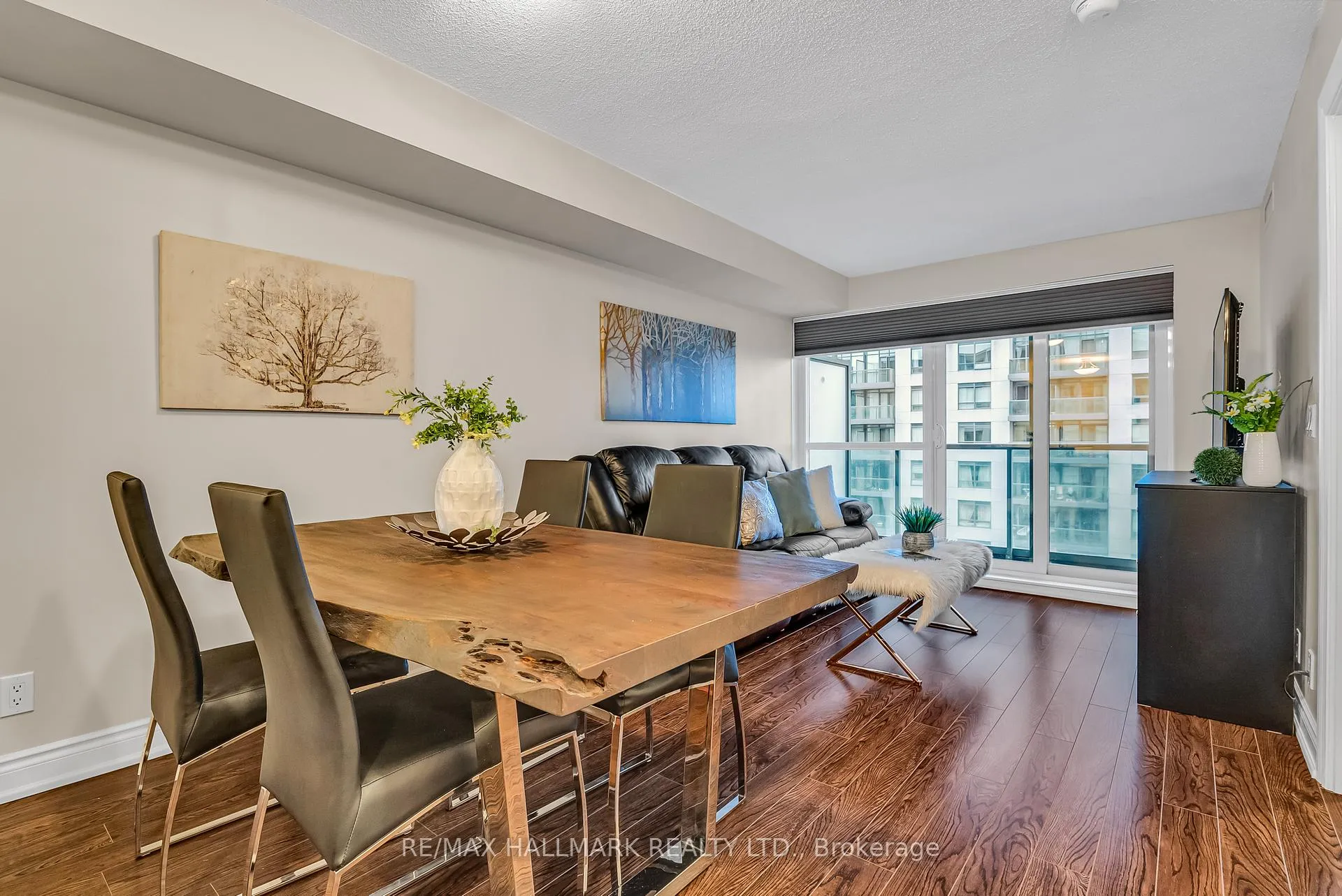 Photo 8 of Unit 703, 32 Clegg Road, Markham, Unionville — HOMEH