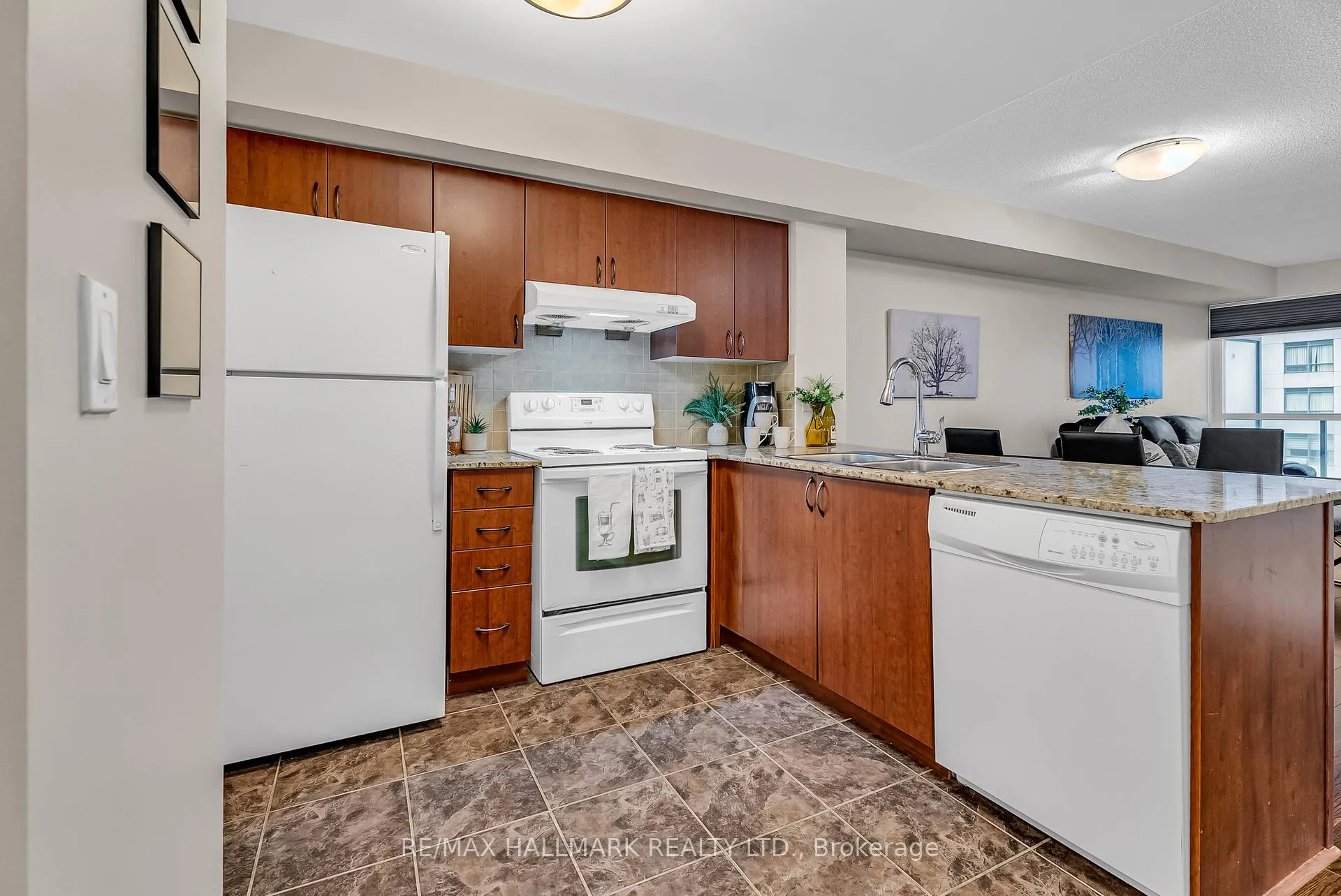 Photo 20 of Unit 703, 32 Clegg Road, Markham, Unionville — HOMEH