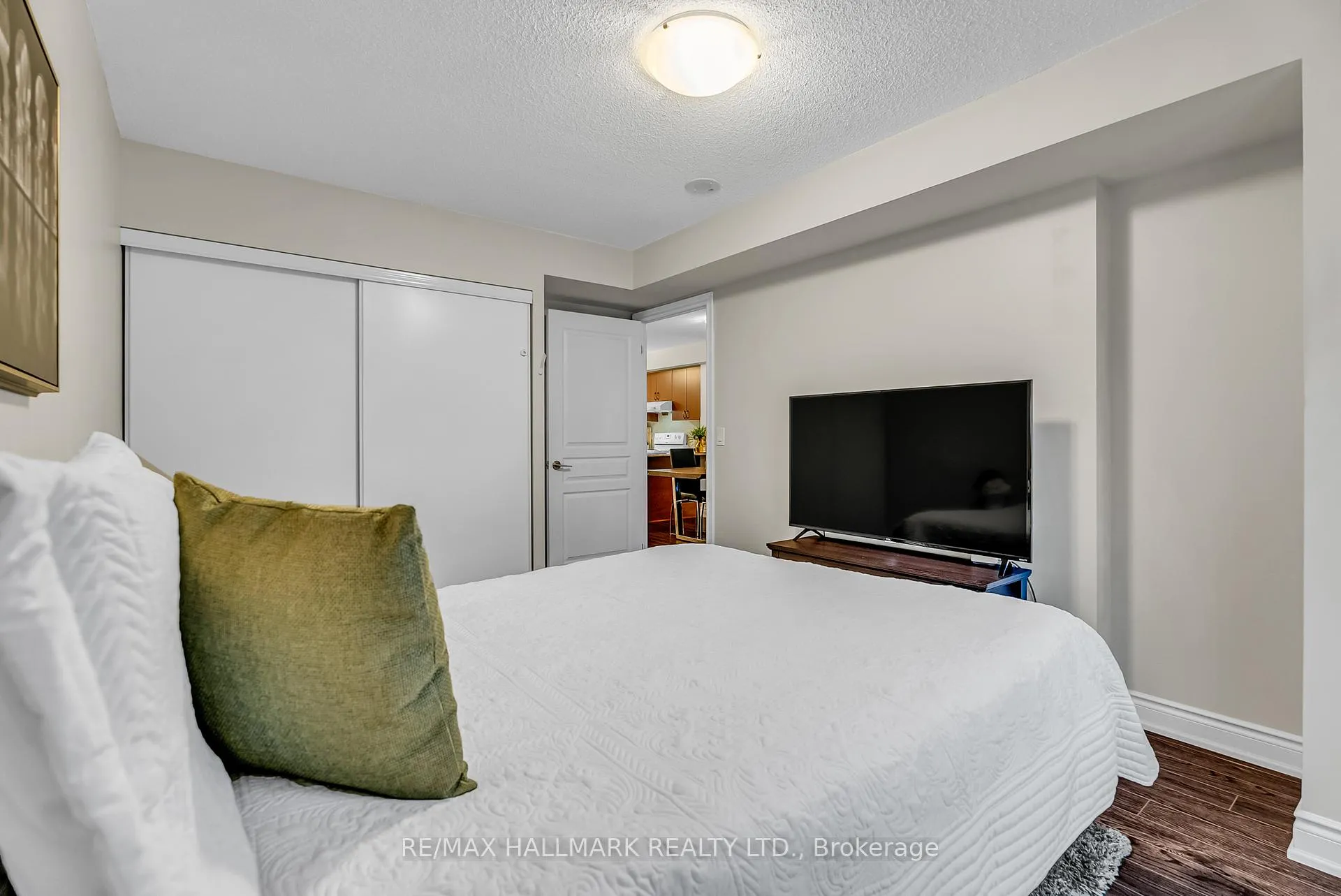 Photo 27 of Unit 703, 32 Clegg Road, Markham, Unionville — HOMEH