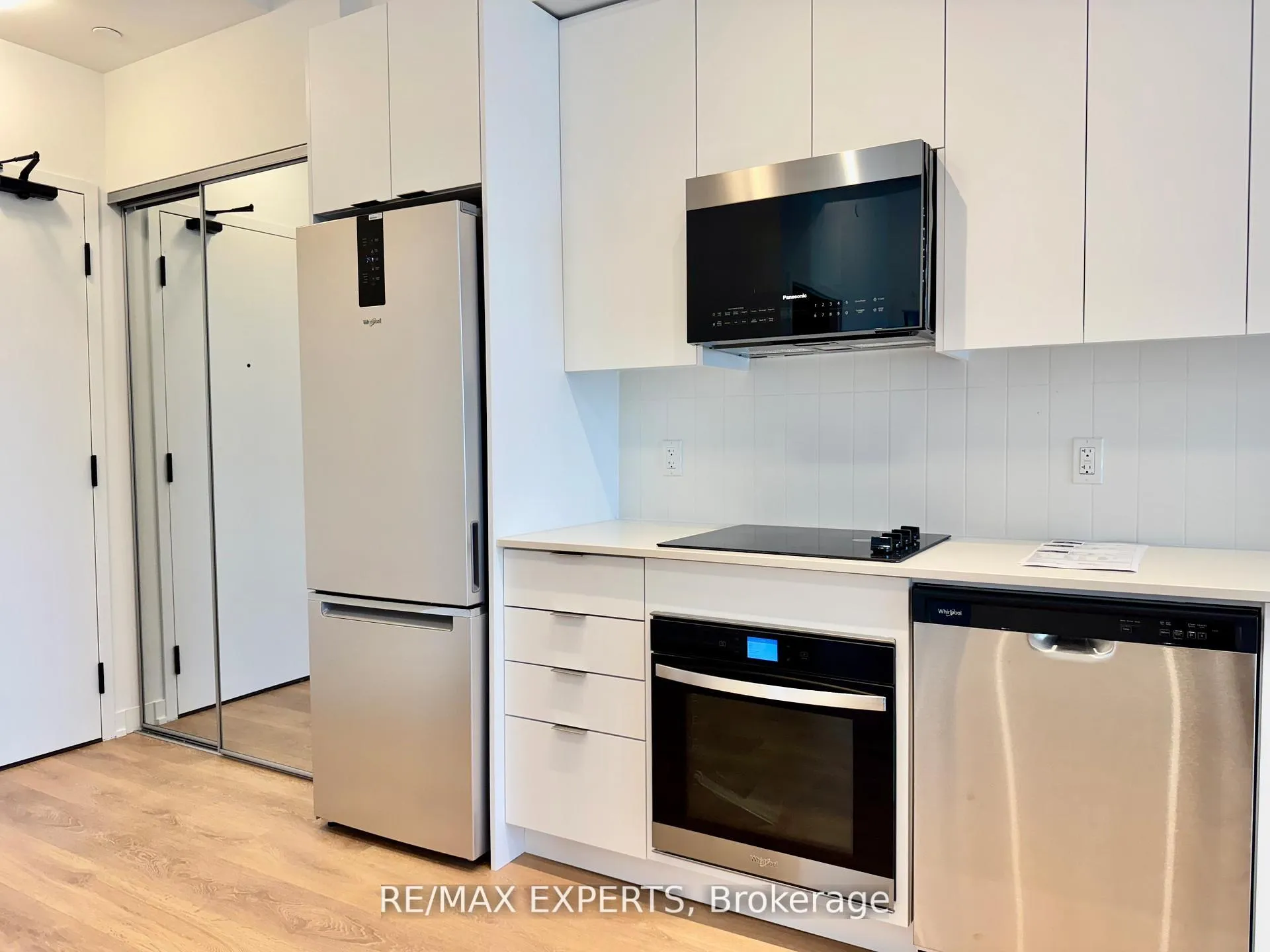 Photo 6 of Unit 605, 474 Caldari Road, Vaughan, Concord — HOMEH