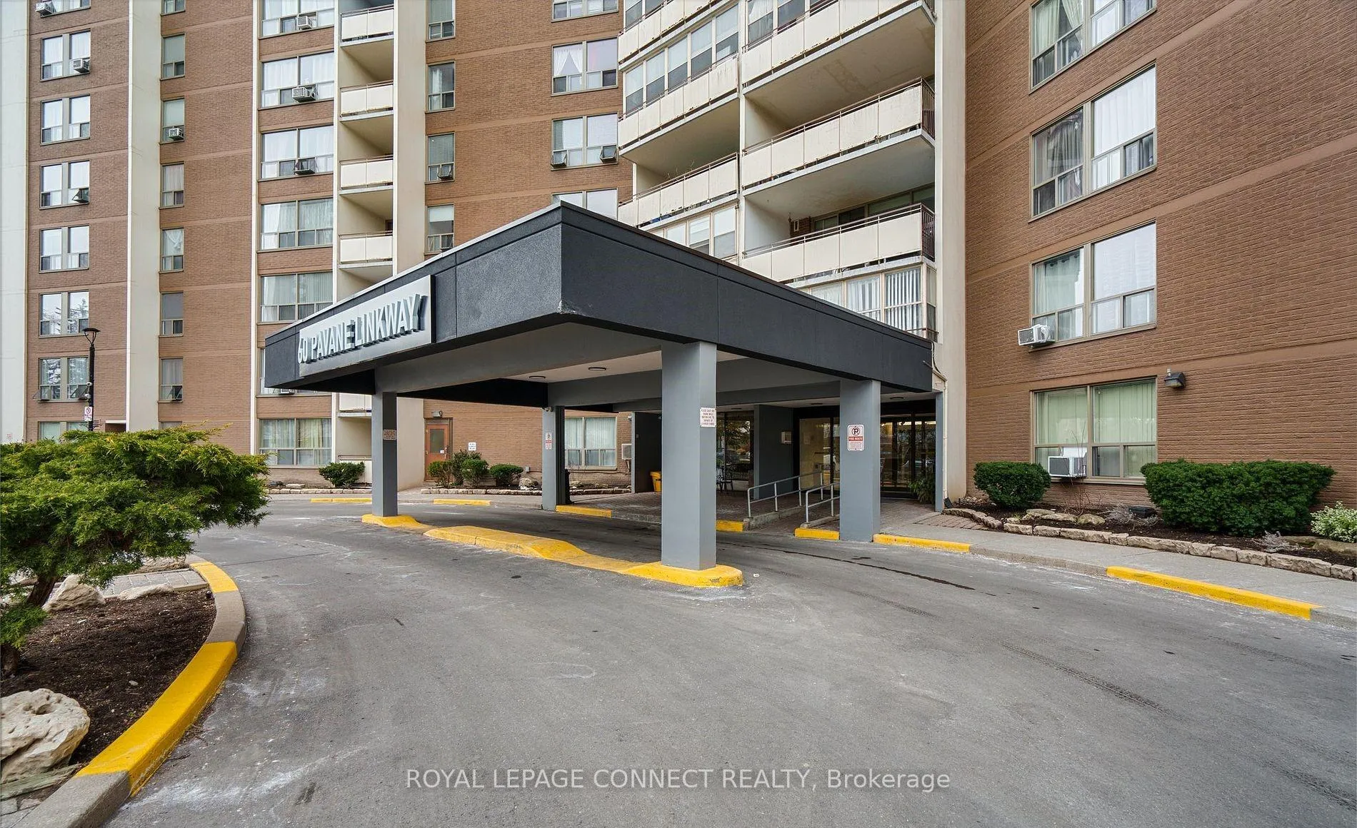 Photo 2 of Unit PH 5, 60 Pavane Linkway, Toronto, Flemingdon Park — HOMEH