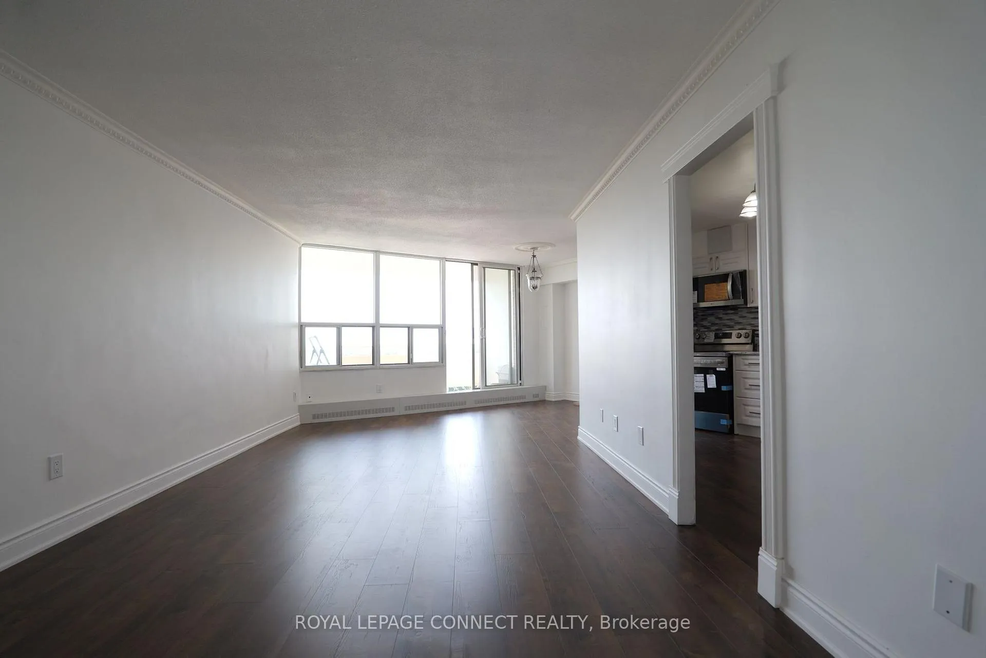 Photo 8 of Unit PH 5, 60 Pavane Linkway, Toronto, Flemingdon Park — HOMEH