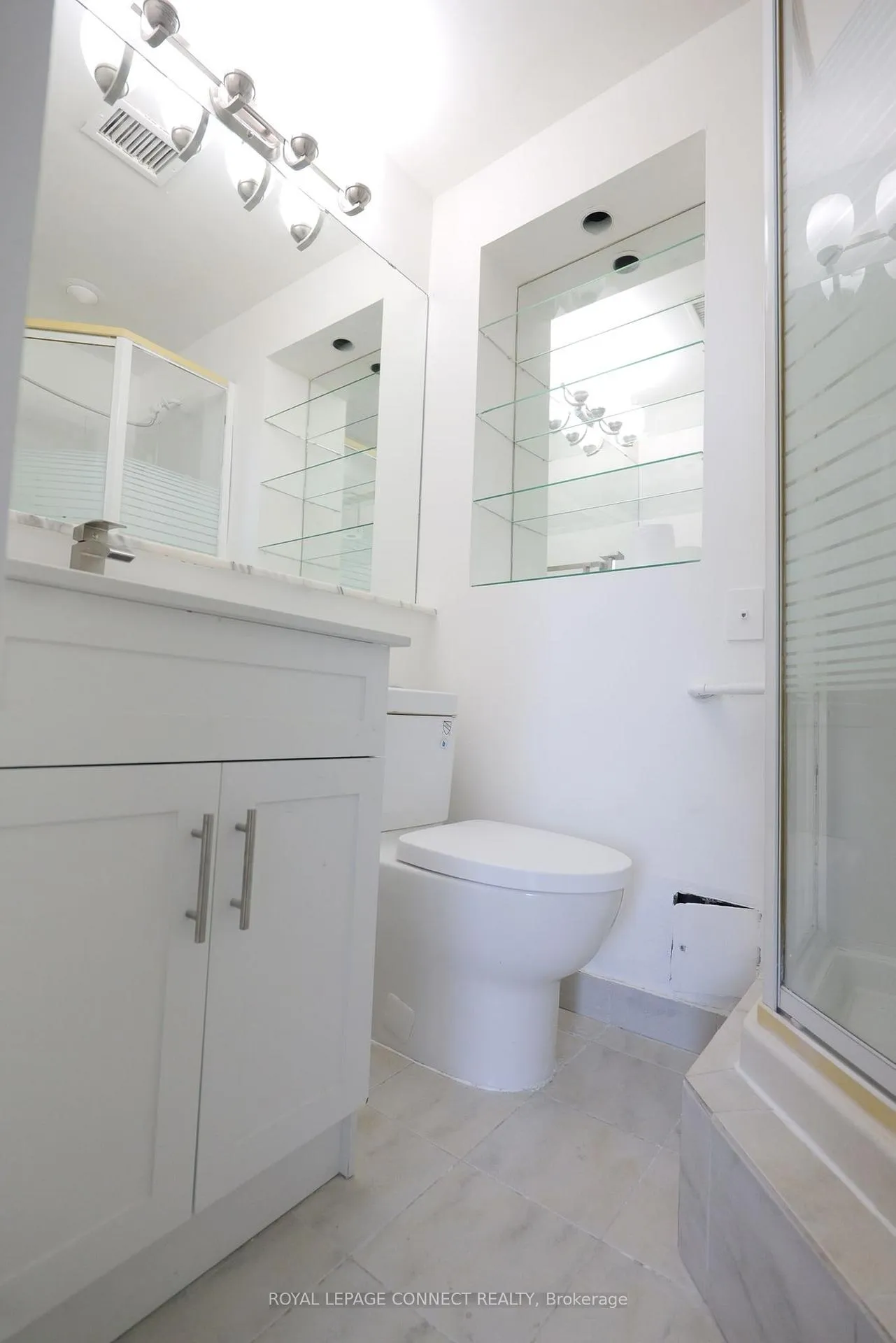 Photo 26 of Unit PH 5, 60 Pavane Linkway, Toronto, Flemingdon Park — HOMEH