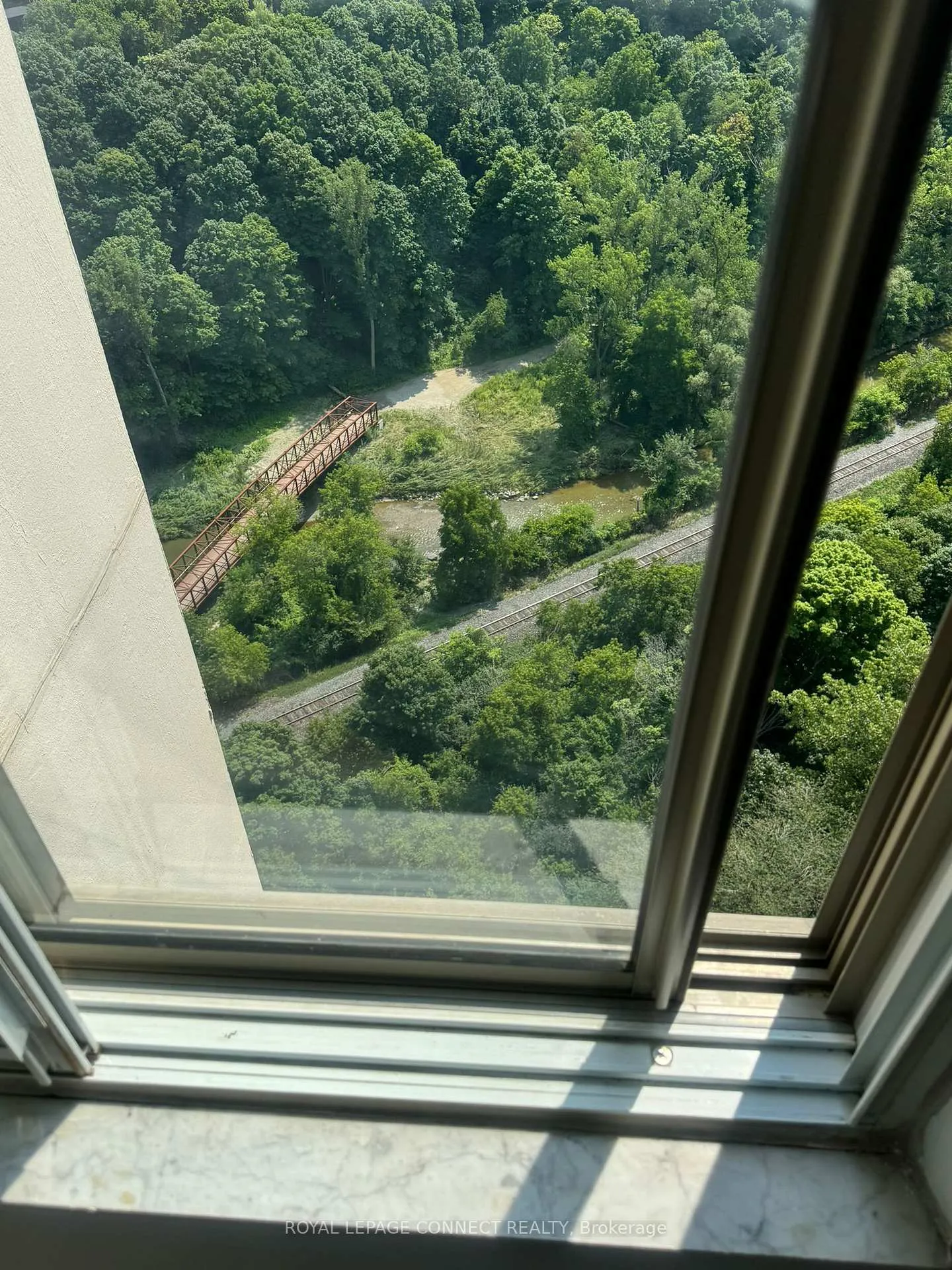 Photo 35 of Unit PH 5, 60 Pavane Linkway, Toronto, Flemingdon Park — HOMEH