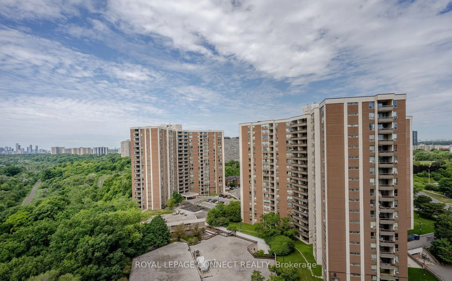 Photo 36 of Unit PH 5, 60 Pavane Linkway, Toronto, Flemingdon Park — HOMEH