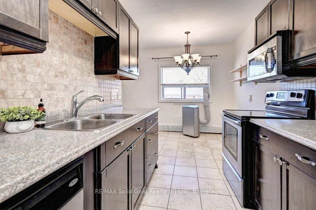 Photo 6 of Unit 306, 283 Fairway Road N, Kitchener — HOMEH