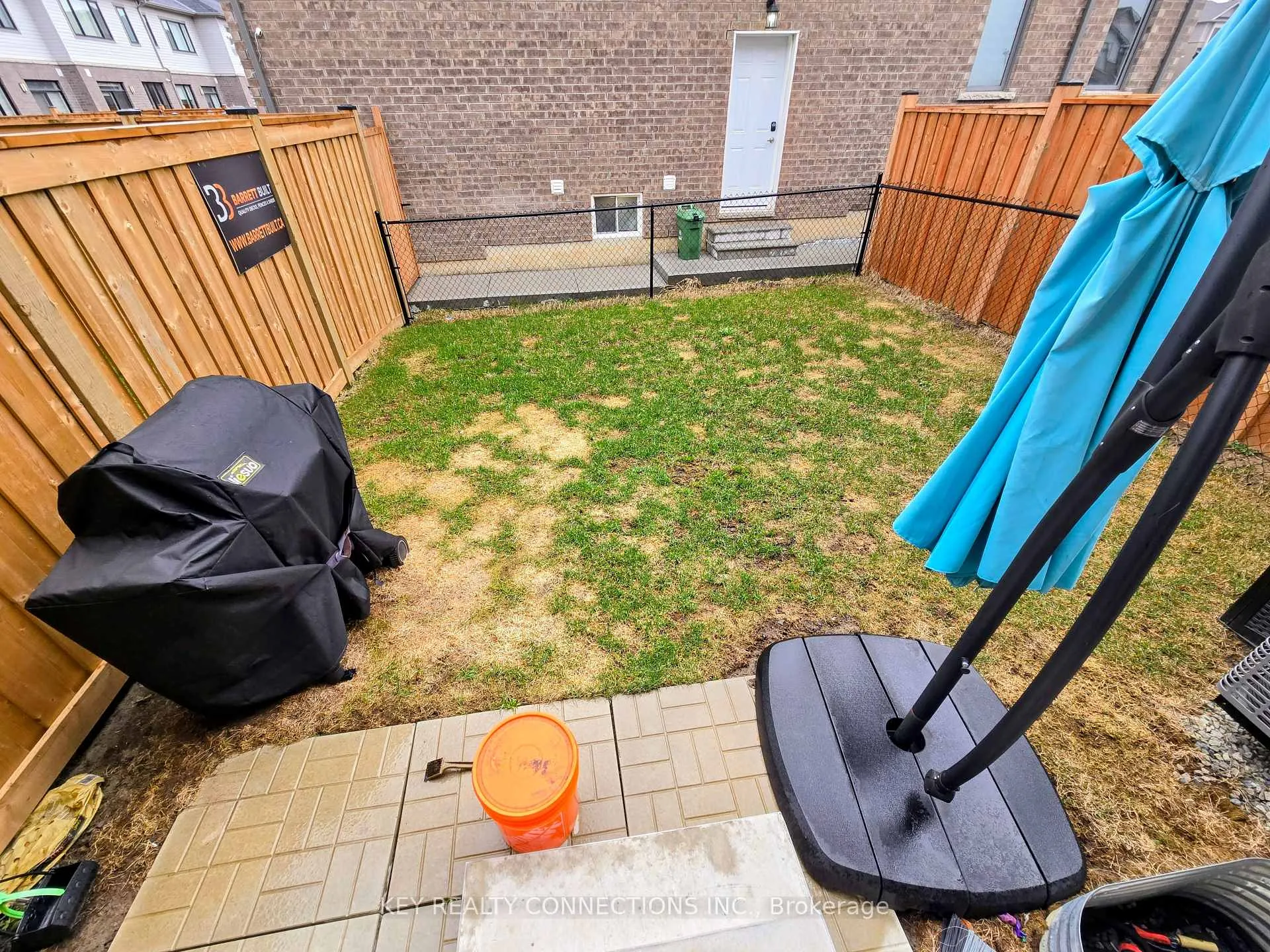 Photo 28 of 106 Yale Drive, Hamilton, Mount Hope — HOMEH