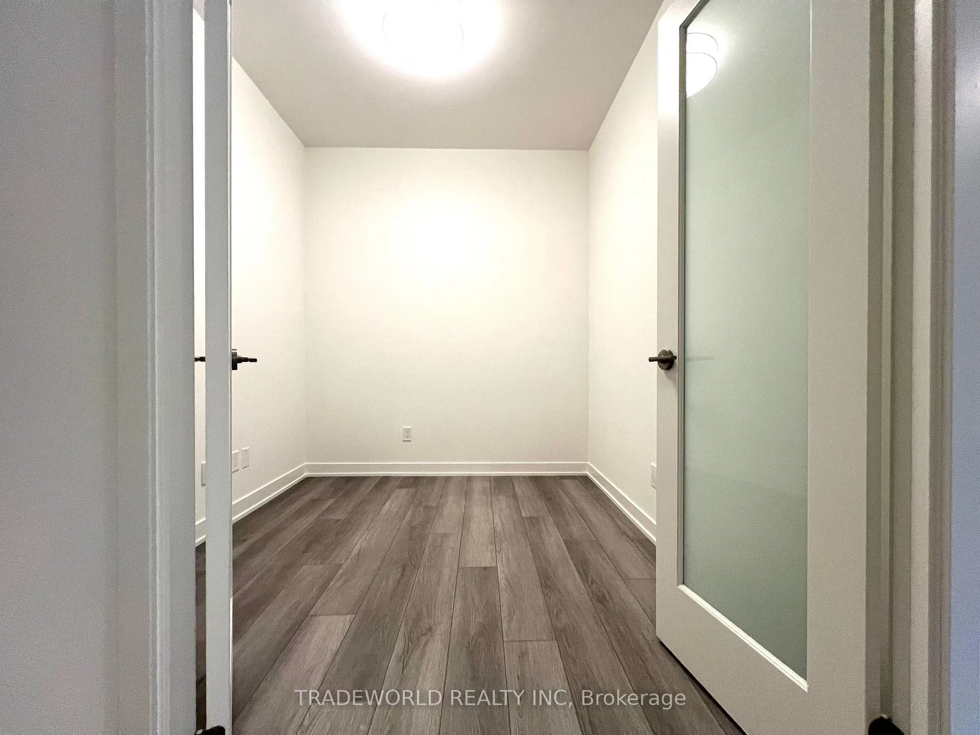 Photo 6 of Unit 321, 38 Simcoe Promenade, Markham, Unionville — HOMEH