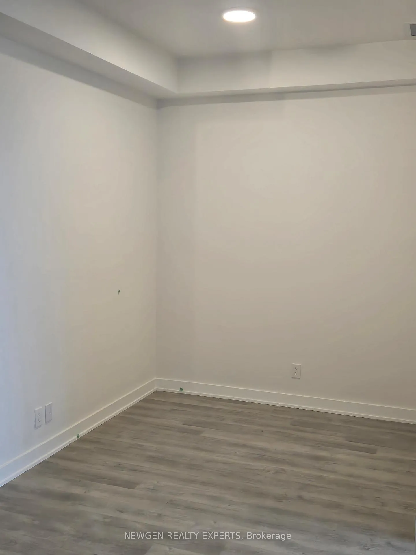 Photo 15 of Unit 811, 30 Upper Mall Way, Vaughan, Brownridge — HOMEH