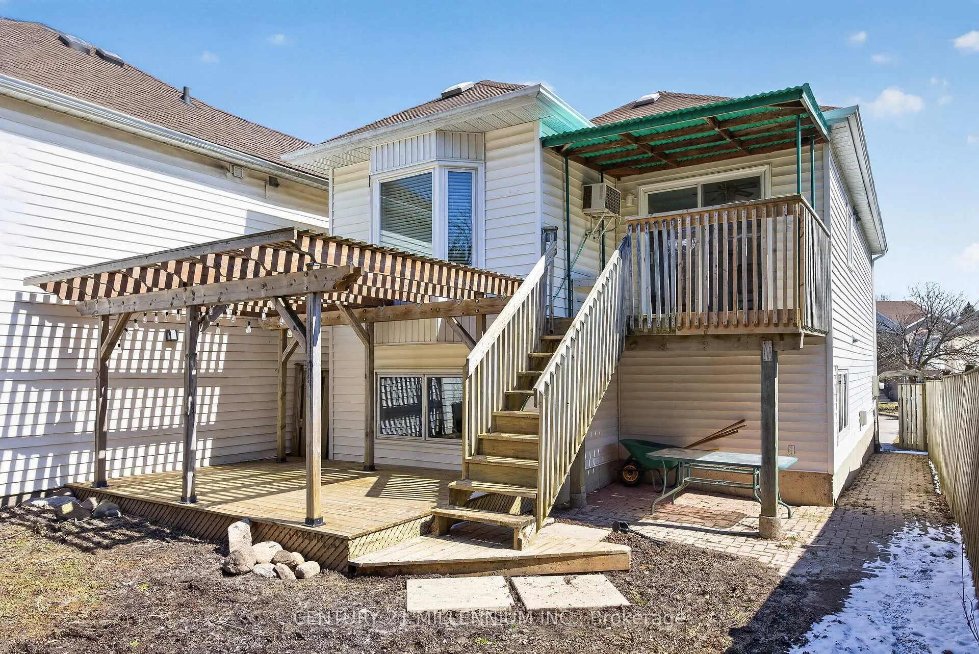 Photo 6 of 308 Shelburne Place, Shelburne — HOMEH