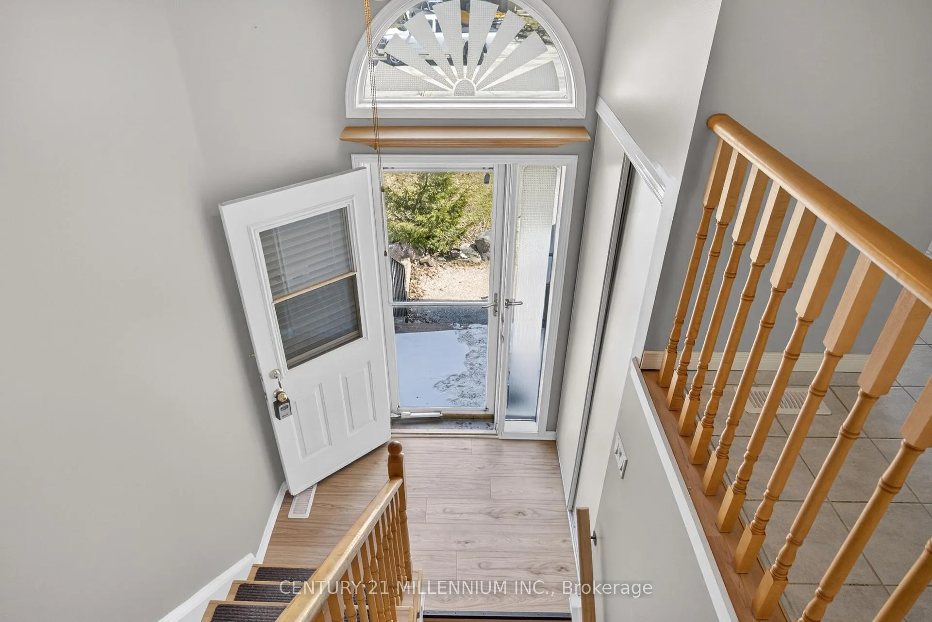 Photo 10 of 308 Shelburne Place, Shelburne — HOMEH