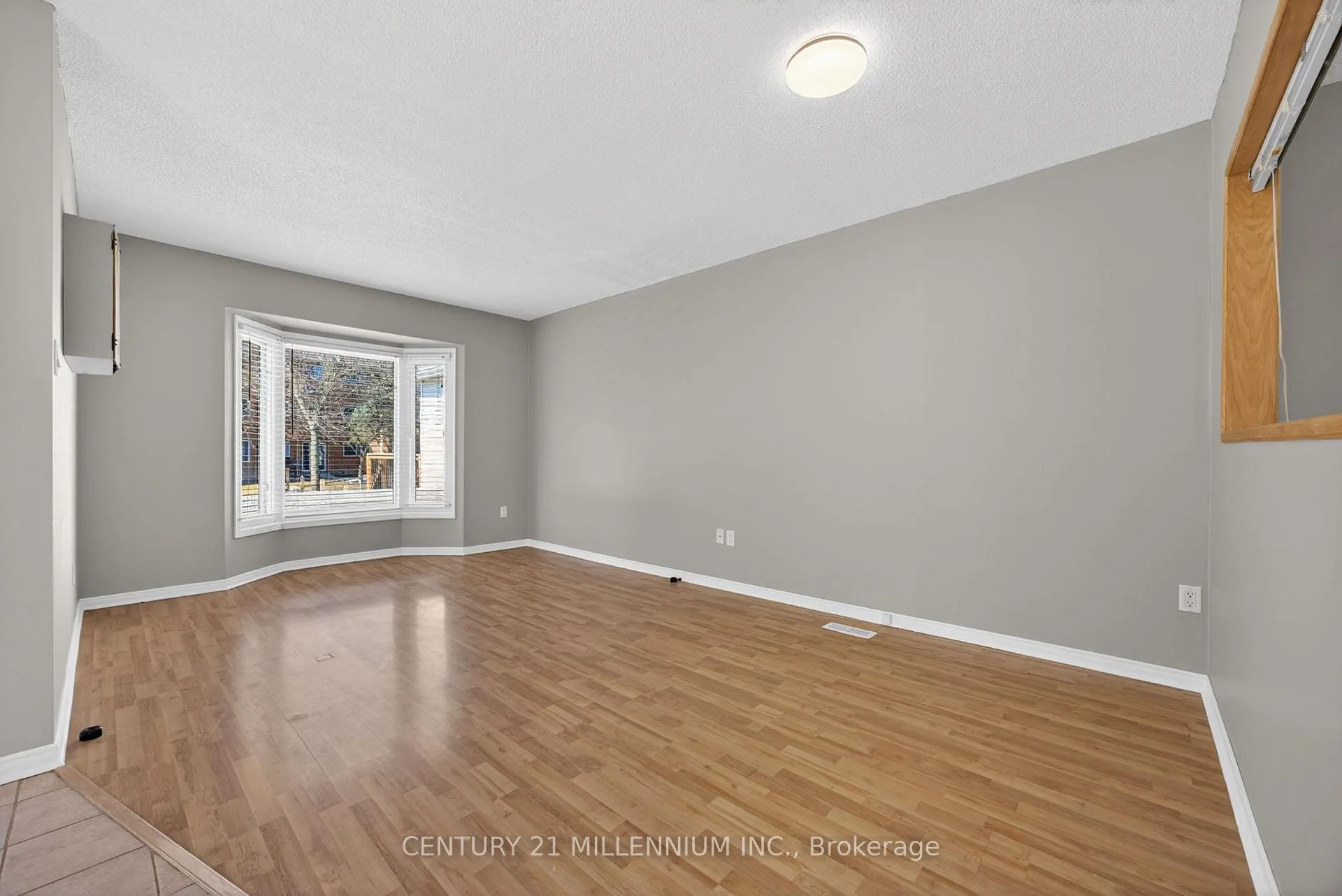 Photo 17 of 308 Shelburne Place, Shelburne — HOMEH