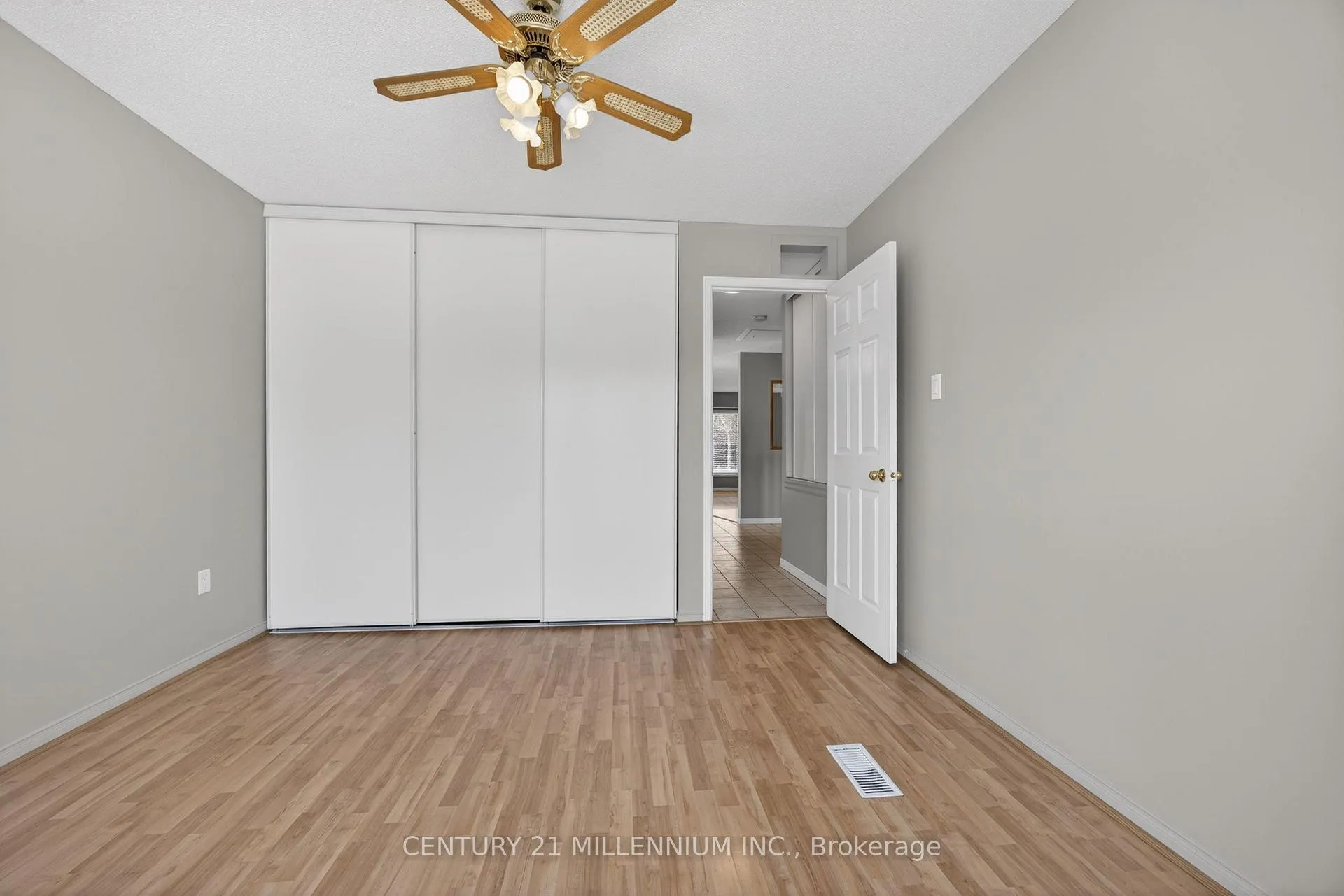 Photo 21 of 308 Shelburne Place, Shelburne — HOMEH