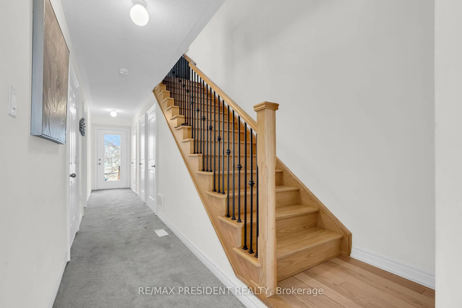 Photo 8 of 40 Queenpost Drive, Brampton, Credit Valley — HOMEH