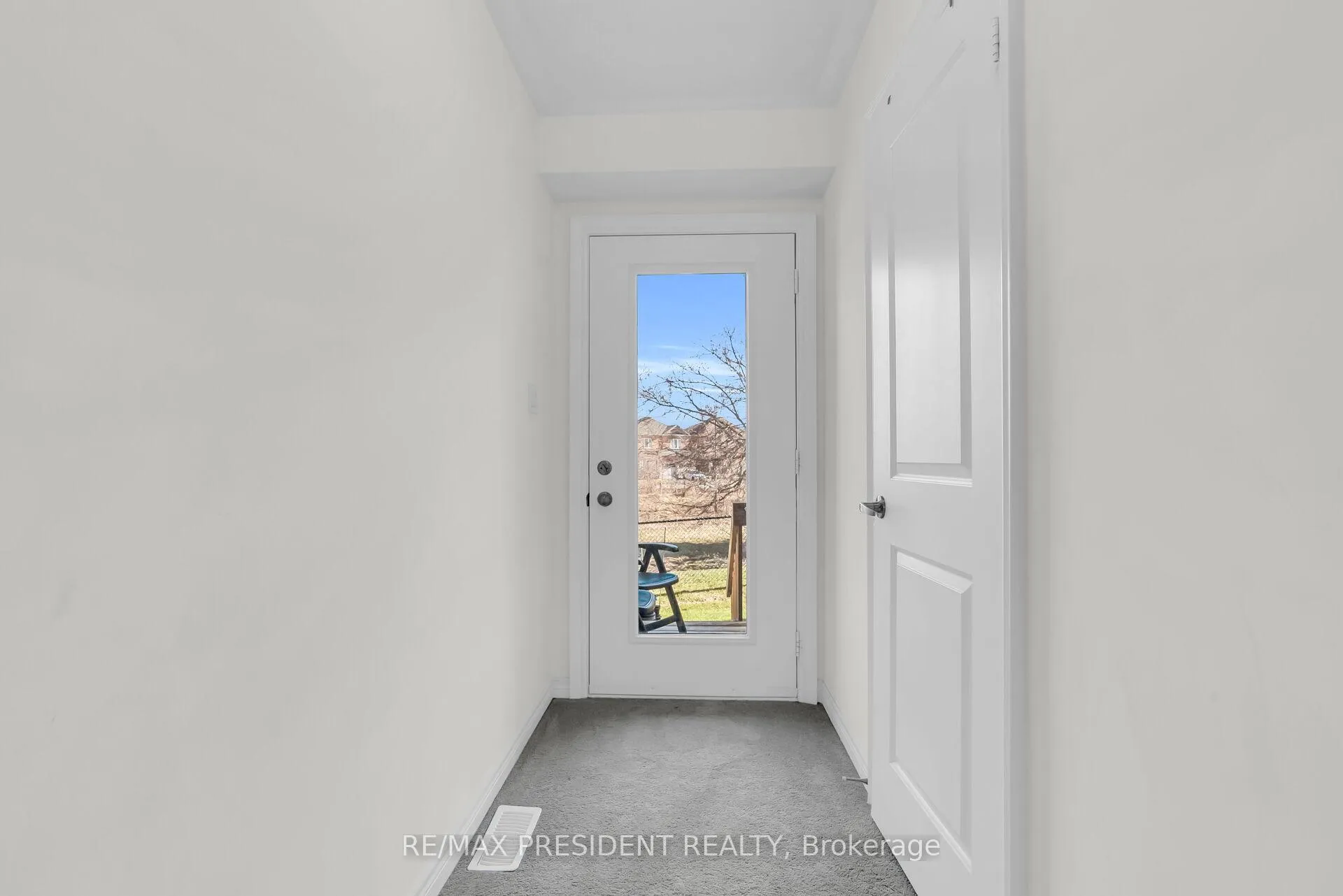 Photo 10 of 40 Queenpost Drive, Brampton, Credit Valley — HOMEH