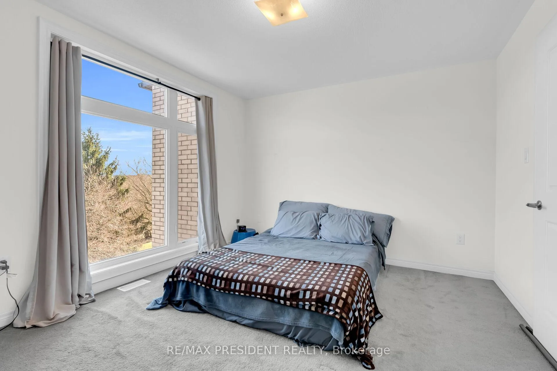 Photo 28 of 40 Queenpost Drive, Brampton, Credit Valley — HOMEH
